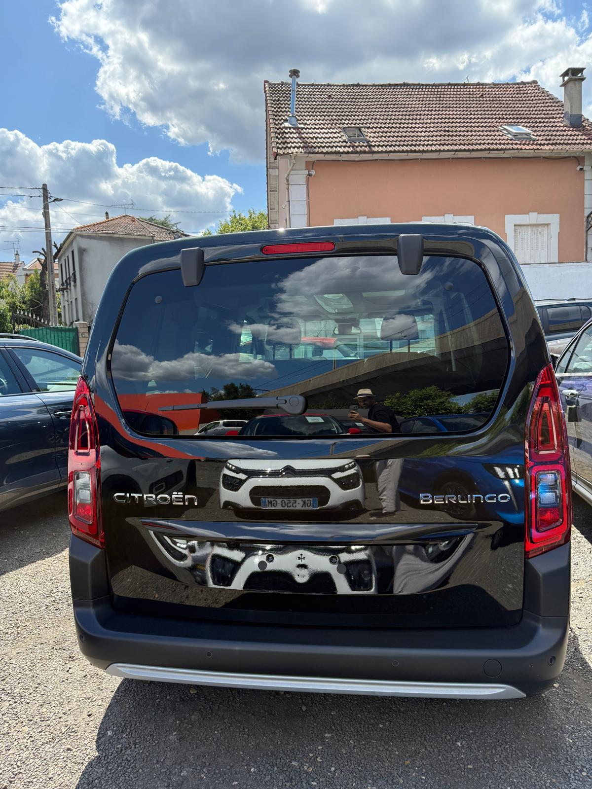 Achat CITROEN BERLINGO XTR NEW SHINE 1.6 HDI 92 CH 5P 2026 en France pour importation en Algérie (Neuf). Spécialiste Export -3 ans, CCR, Mujahid chez DJ CAR. Réf 13q0y2zi