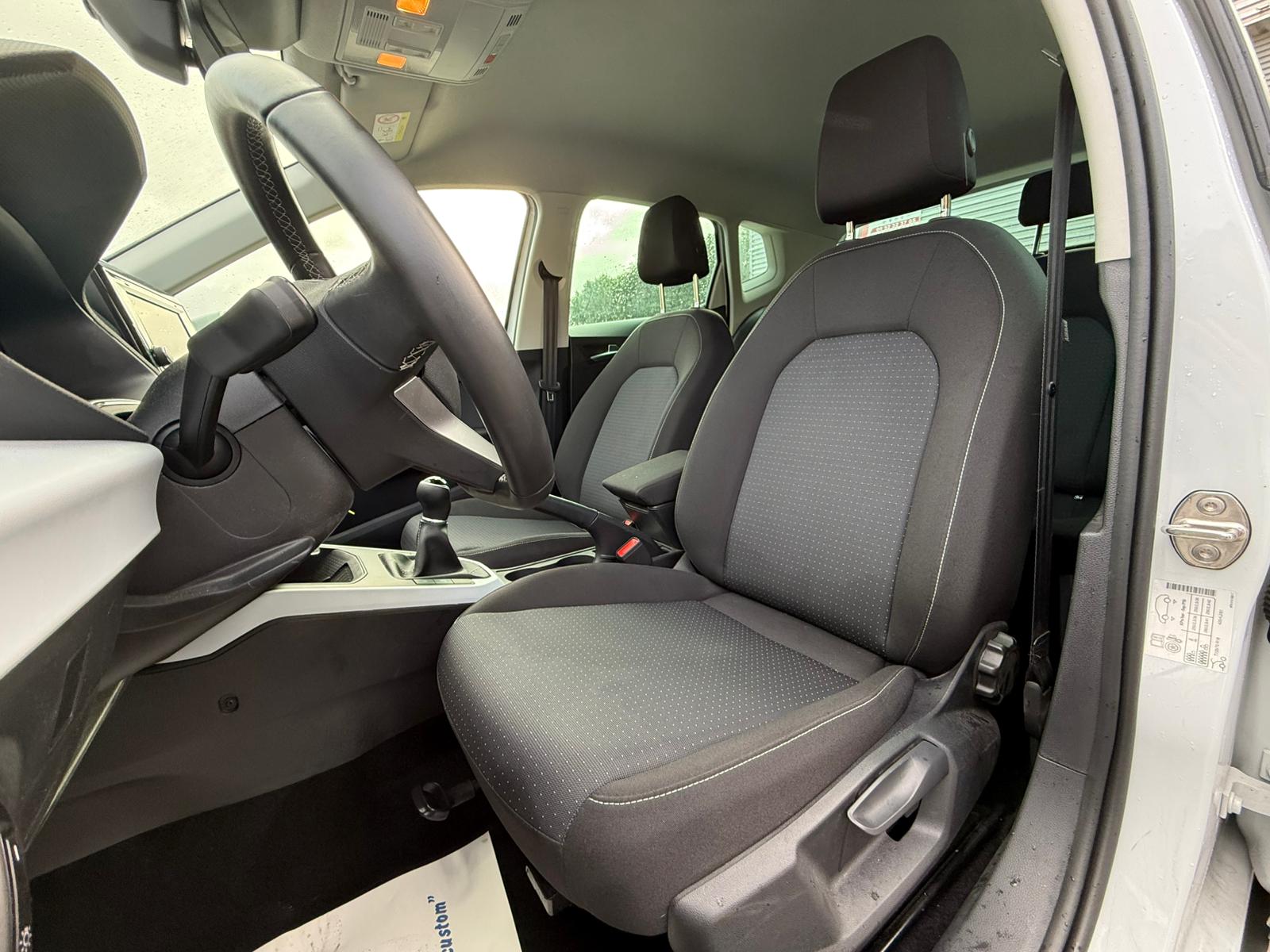 Achat SEAT ARONA PHASE 2 1,0 TSI 115CH EDITION SPECIALE 04/03/2025 en France pour importation en Algérie (Occasion). Spécialiste Export -3 ans, CCR, Mujahid chez DJ CAR. Réf 2lroe7r