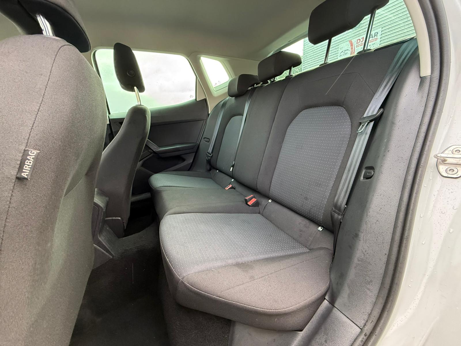 Achat SEAT ARONA PHASE 2 1,0 TSI 115CH EDITION SPECIALE 04/03/2025 en France pour importation en Algérie (Occasion). Spécialiste Export -3 ans, CCR, Mujahid chez DJ CAR. Réf 2lroe7r