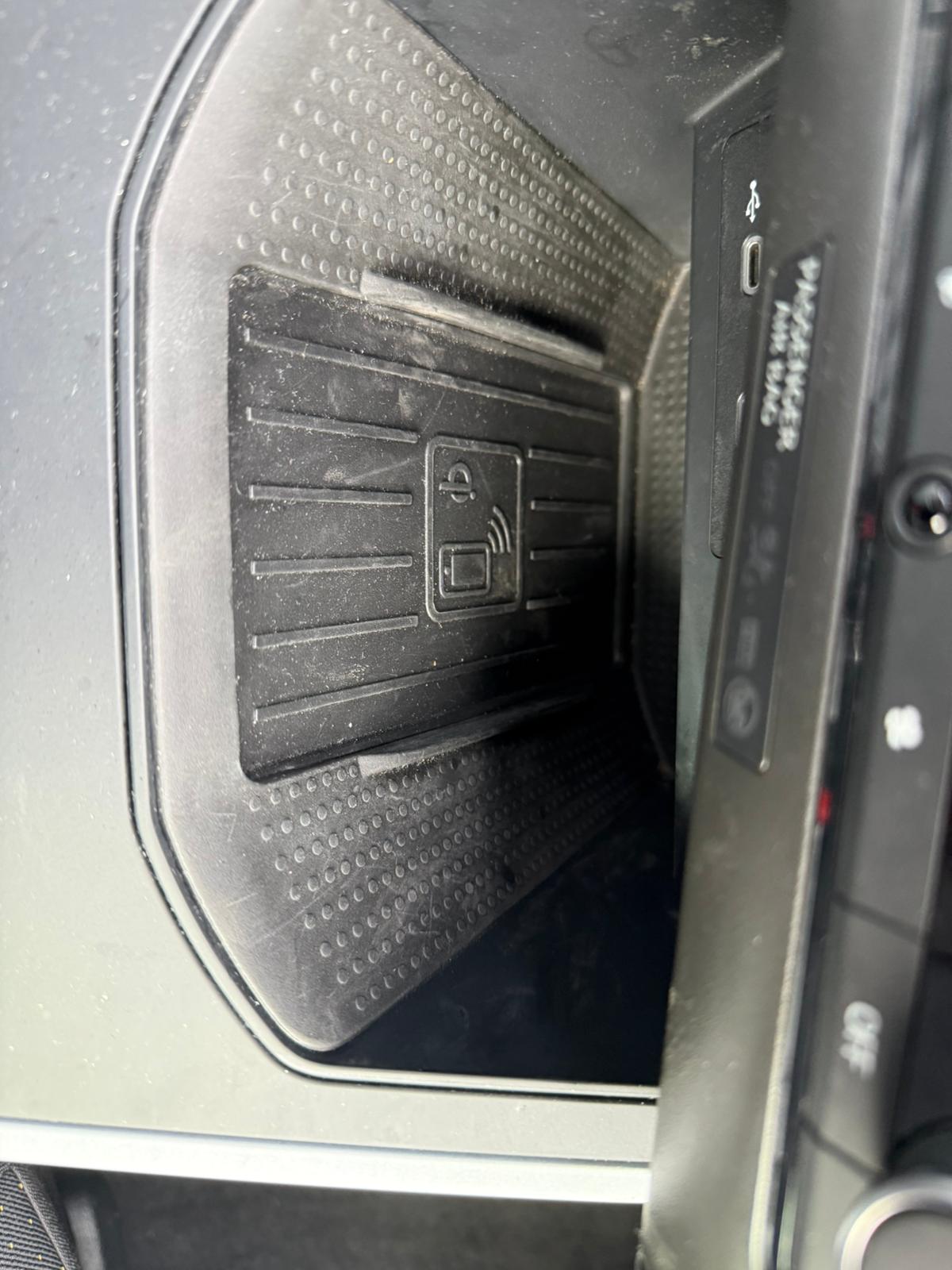 Achat SEAT ARONA PHASE 2 1,0 TSI 115CH EDITION SPECIALE 04/03/2025 en France pour importation en Algérie (Occasion). Spécialiste Export -3 ans, CCR, Mujahid chez DJ CAR. Réf 2lroe7r