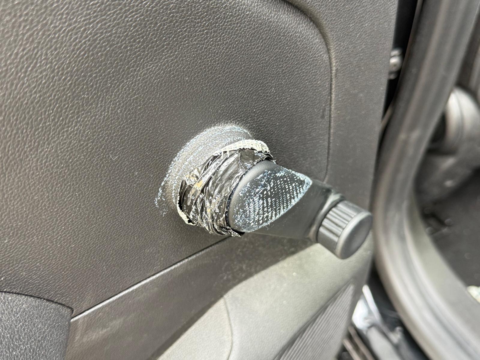 Achat RENAULT CLIO V 1.0 TCe 90 Equilibre – 5P 11/10/2023 en France pour importation en Algérie (Occasion). Spécialiste Export -3 ans, CCR, Mujahid chez DJ CAR. Réf qguut9ii1