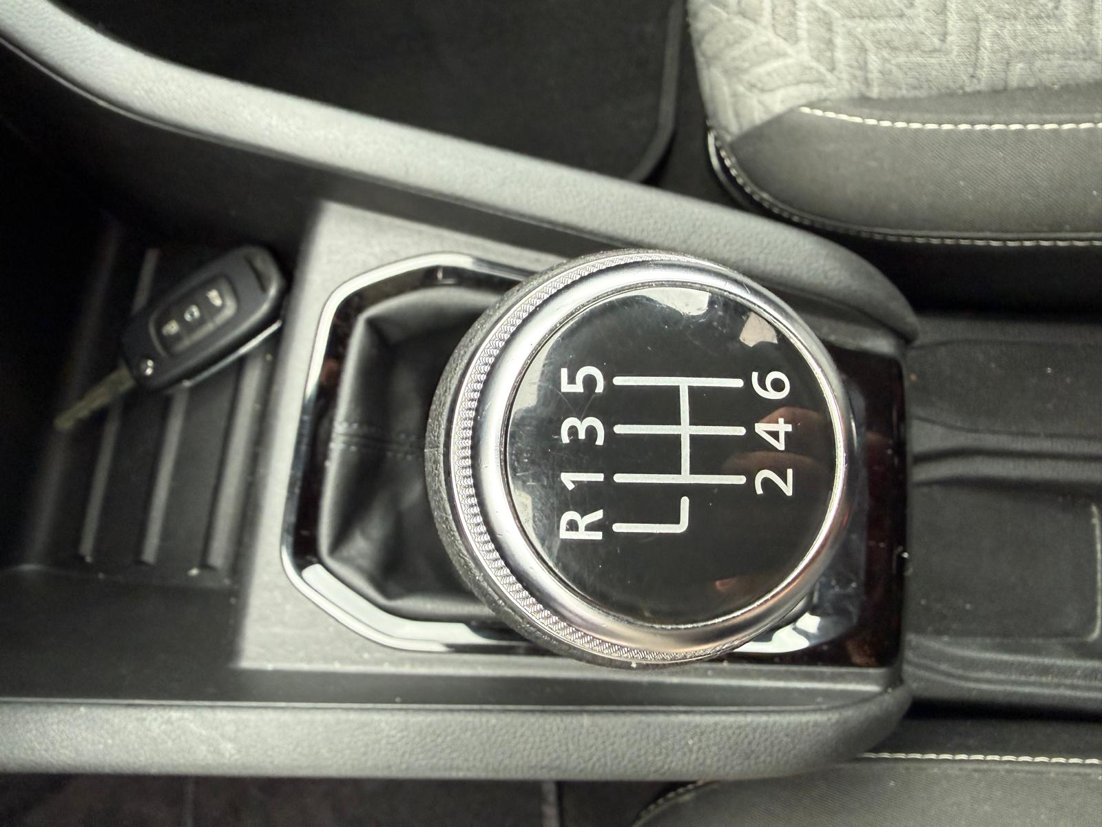 Achat RENAULT CLIO V 1.0 TCe 90CH Evolution – 5P 17/03/2023 en France pour importation en Algérie (Occasion). Spécialiste Export -3 ans, CCR, Mujahid chez DJ CAR. Réf 77f2wsvs