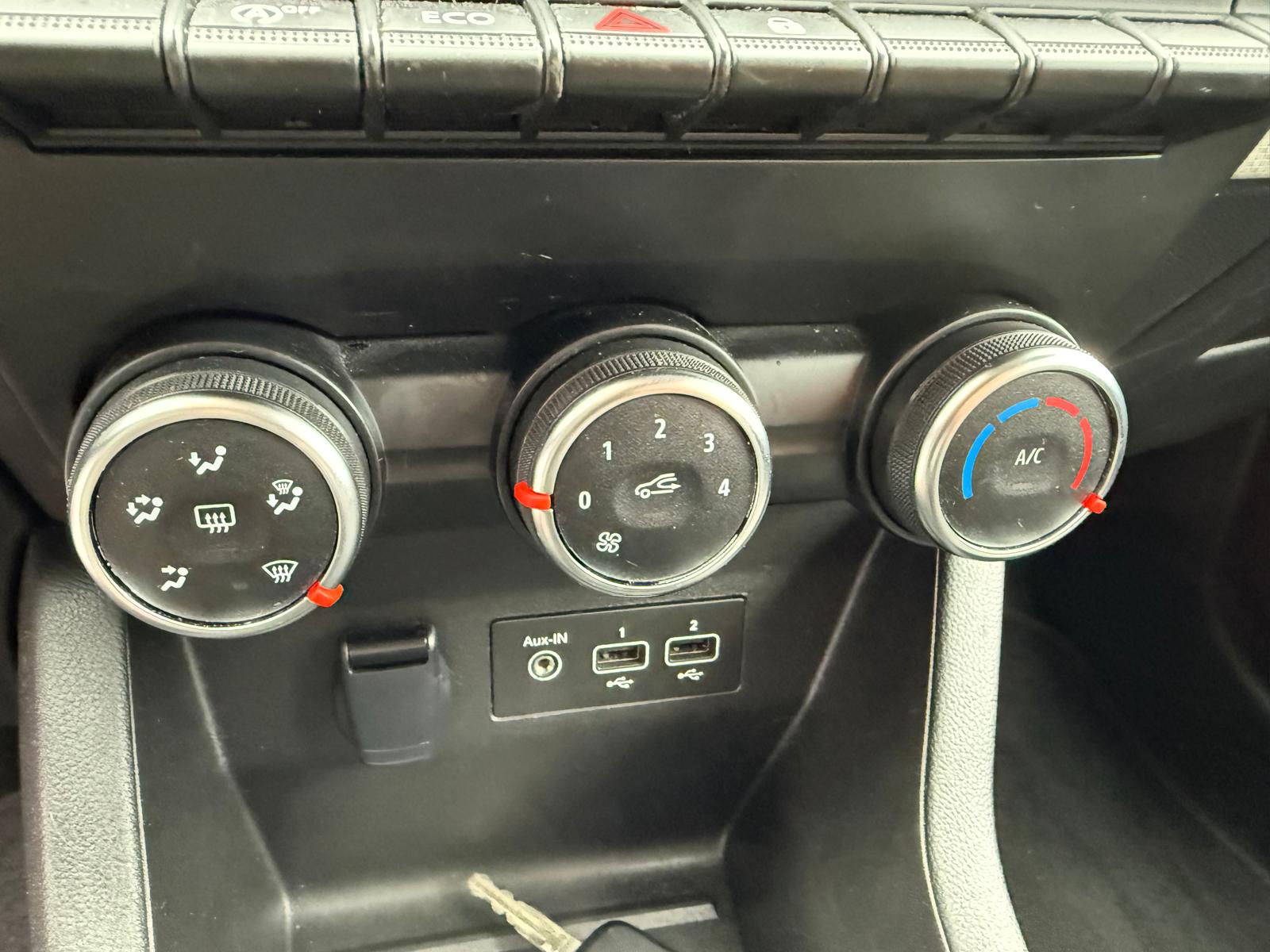 Achat RENAULT CLIO V 1.0 TCe 90CH Evolution – 5P 17/03/2023 en France pour importation en Algérie (Occasion). Spécialiste Export -3 ans, CCR, Mujahid chez DJ CAR. Réf 77f2wsvs