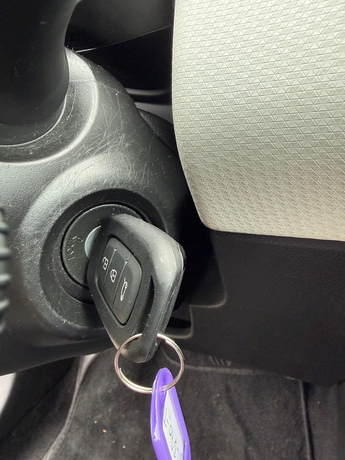 Achat RENAULT CLIO V 1.0 TCe 90CH Evolution – 5P 17/03/2023 en France pour importation en Algérie (Occasion). Spécialiste Export -3 ans, CCR, Mujahid chez DJ CAR. Réf 77f2wsvs