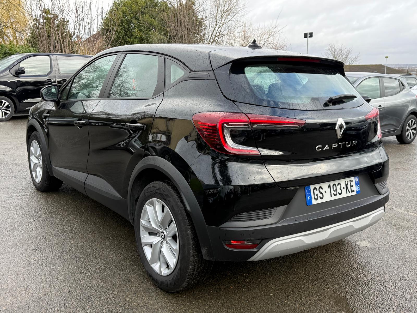 Achat RENAULT CAPTUR 1.0 TCe 90 Equilibre – 5P 15/11/2023 en France pour importation en Algérie (Occasion). Spécialiste Export -3 ans, CCR, Mujahid chez DJ CAR. Réf 94uash3sv3