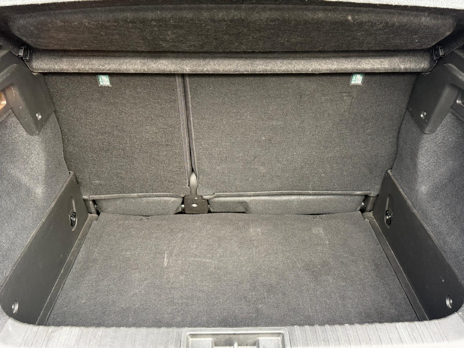 Achat RENAULT CAPTUR 1.0 TCe 90 Equilibre – 5P 15/11/2023 en France pour importation en Algérie (Occasion). Spécialiste Export -3 ans, CCR, Mujahid chez DJ CAR. Réf 94uash3sv3