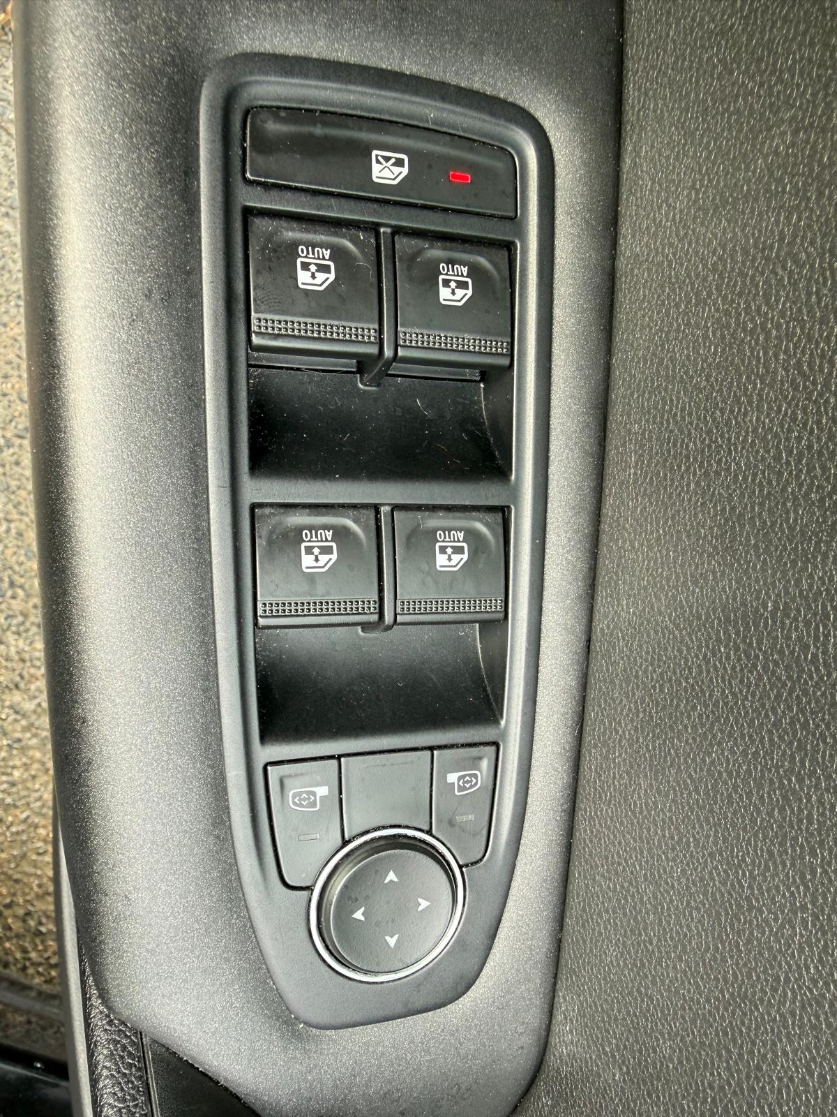 Achat RENAULT CAPTUR 1.0 TCe 90 Equilibre – 5P 15/11/2023 en France pour importation en Algérie (Occasion). Spécialiste Export -3 ans, CCR, Mujahid chez DJ CAR. Réf 94uash3sv3