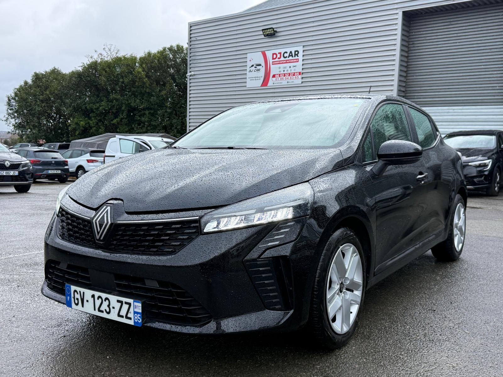 Achat RENAULT CLIO V 1.0 TCe 90CH Evolution – 5P 27/03/2024 en France pour importation en Algérie (Occasion). Spécialiste Export -3 ans, CCR, Mujahid chez DJ CAR. Réf 6h51x91g8