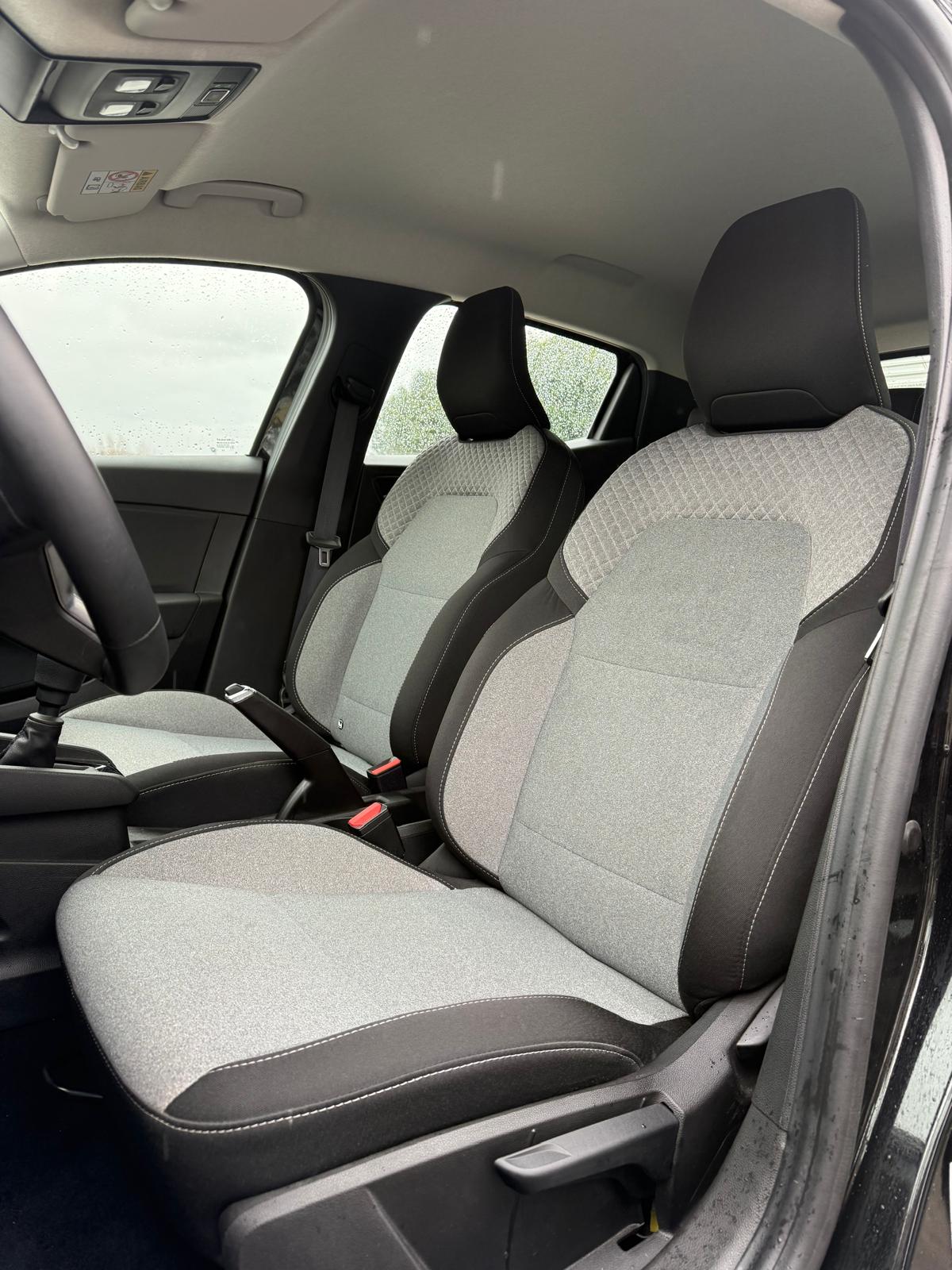 Achat RENAULT CLIO V 1.0 TCe 90CH Evolution – 5P 27/03/2024 en France pour importation en Algérie (Occasion). Spécialiste Export -3 ans, CCR, Mujahid chez DJ CAR. Réf 6h51x91g8