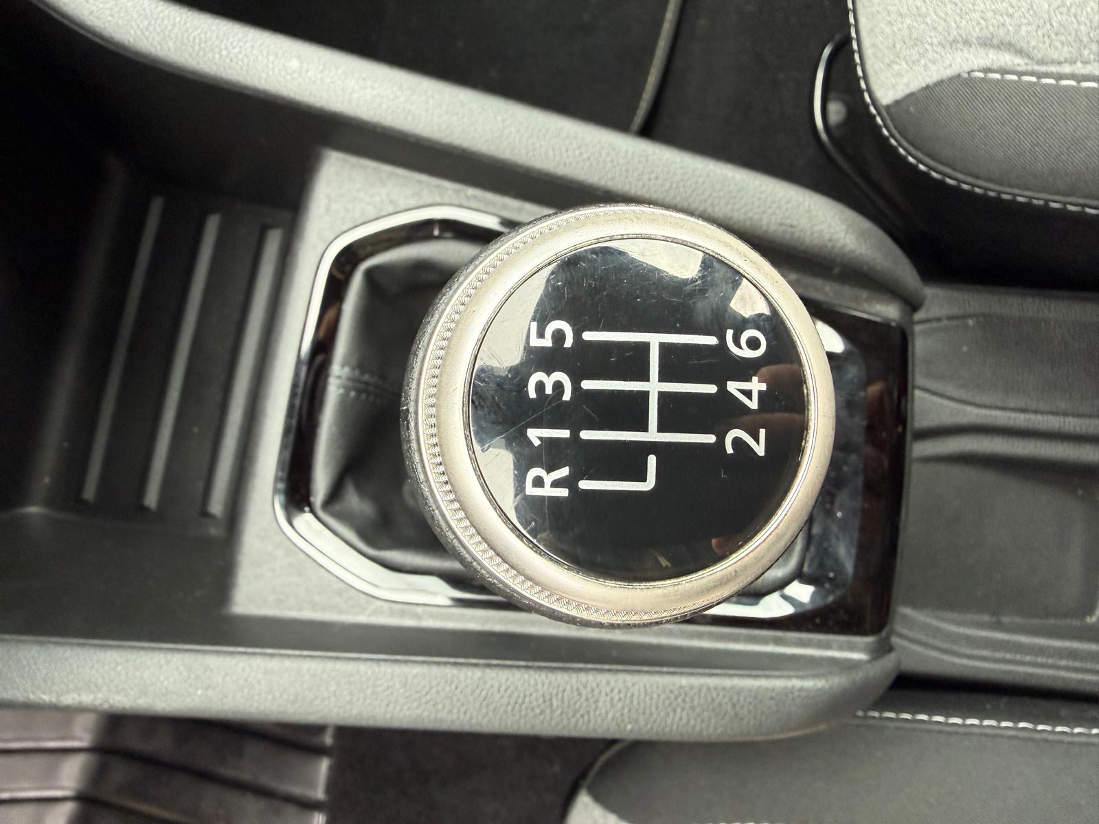 Achat RENAULT CLIO V 1.0 TCe 90CH Evolution – 5P 27/03/2024 en France pour importation en Algérie (Occasion). Spécialiste Export -3 ans, CCR, Mujahid chez DJ CAR. Réf 6h51x91g8