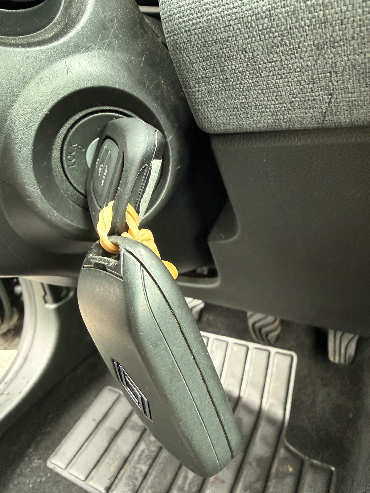 Achat RENAULT CLIO V 1.0 TCe 90CH Evolution – 5P 27/03/2024 en France pour importation en Algérie (Occasion). Spécialiste Export -3 ans, CCR, Mujahid chez DJ CAR. Réf 6h51x91g8