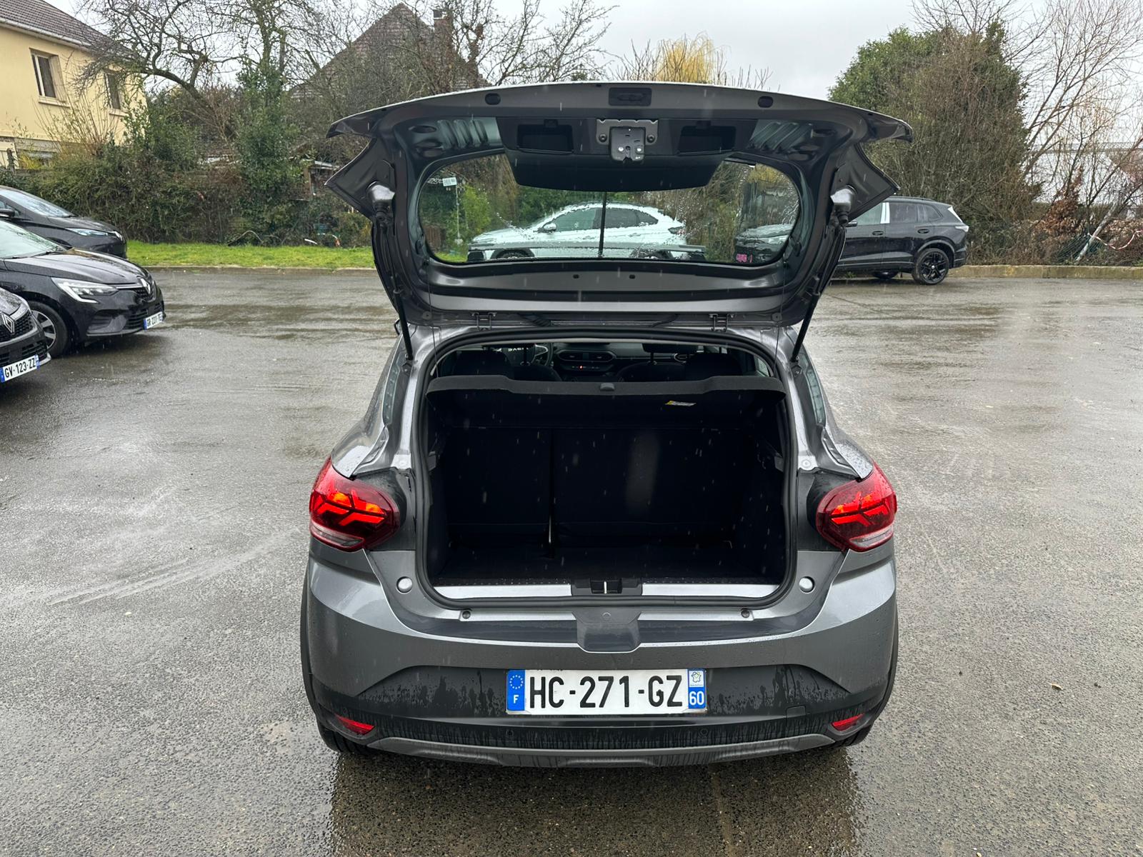 Achat DACIA SANDERO 1.0 ECO-G 100CH EXPRESSION – GPL 07/03/2025 en France pour importation en Algérie (Occasion). Spécialiste Export -3 ans, CCR, Mujahid chez DJ CAR. Réf 8dwh7j37jb