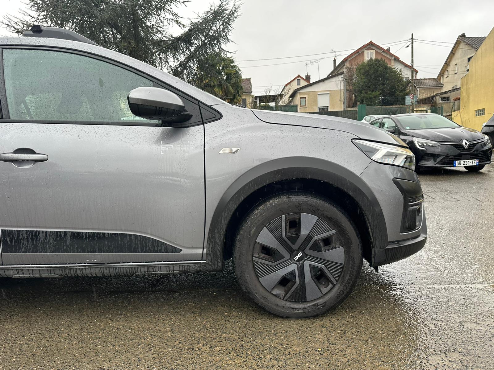 Achat DACIA SANDERO 1.0 ECO-G 100CH EXPRESSION – GPL 07/03/2025 en France pour importation en Algérie (Occasion). Spécialiste Export -3 ans, CCR, Mujahid chez DJ CAR. Réf 8dwh7j37jb