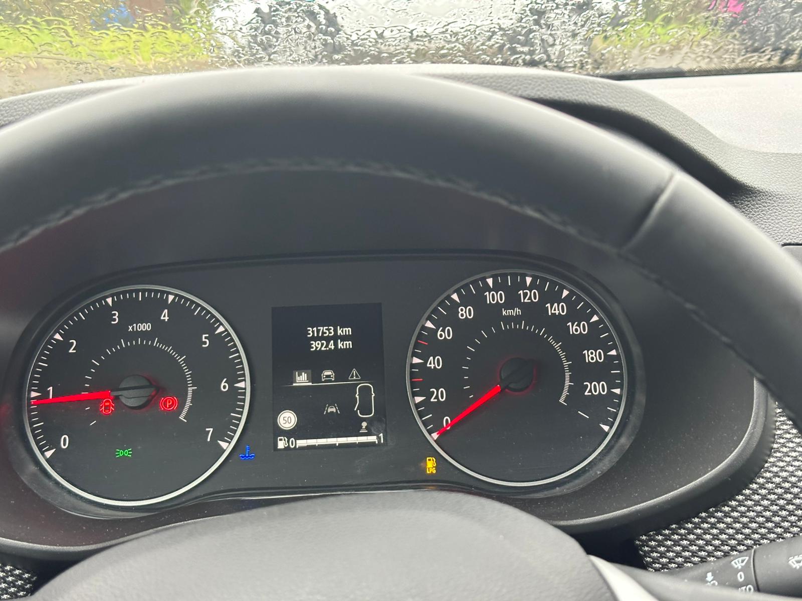 Achat DACIA SANDERO 1.0 ECO-G 100CH EXPRESSION – GPL 07/03/2025 en France pour importation en Algérie (Occasion). Spécialiste Export -3 ans, CCR, Mujahid chez DJ CAR. Réf 8dwh7j37jb