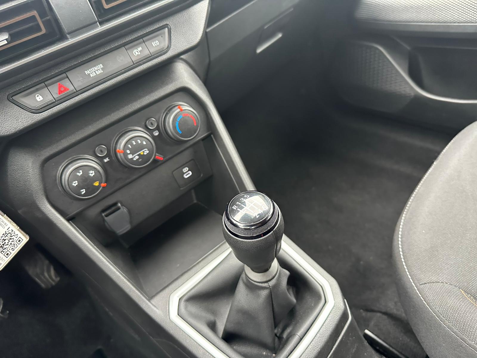 Achat DACIA SANDERO 1.0 ECO-G 100CH EXPRESSION – GPL 07/03/2025 en France pour importation en Algérie (Occasion). Spécialiste Export -3 ans, CCR, Mujahid chez DJ CAR. Réf 8dwh7j37jb