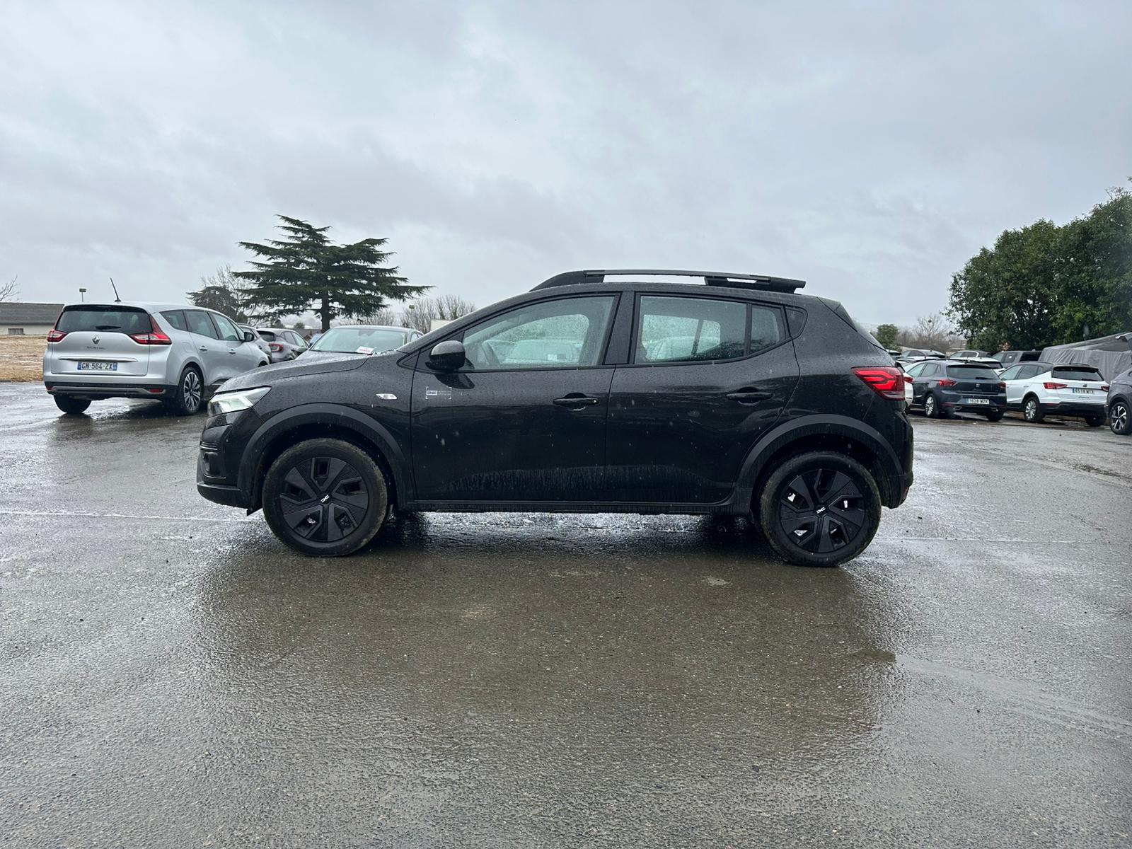 Achat DACIA SANDERO 1.0 ECO-G 100CH EXPRESSION – GPL 05/03/2025 en France pour importation en Algérie (Occasion). Spécialiste Export -3 ans, CCR, Mujahid chez DJ CAR. Réf w2hb2dh6l