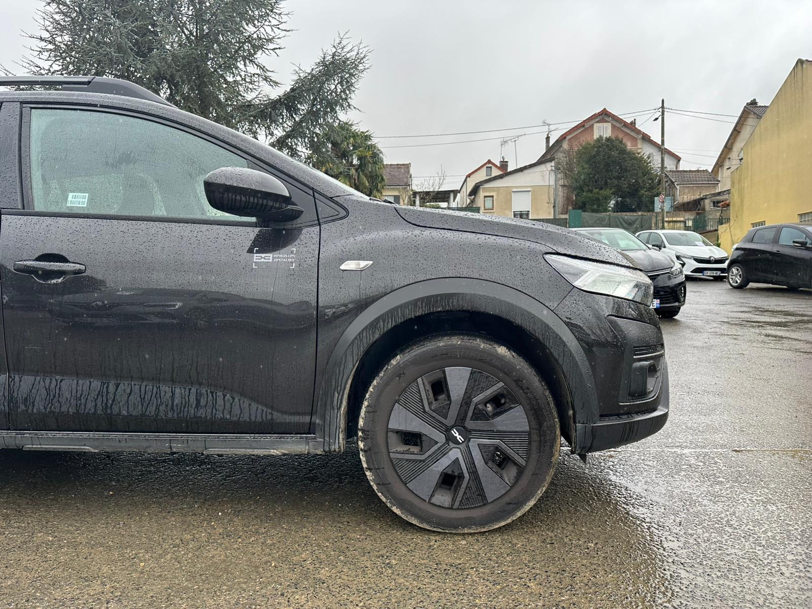 Achat DACIA SANDERO 1.0 ECO-G 100CH EXPRESSION – GPL 05/03/2025 en France pour importation en Algérie (Occasion). Spécialiste Export -3 ans, CCR, Mujahid chez DJ CAR. Réf w2hb2dh6l