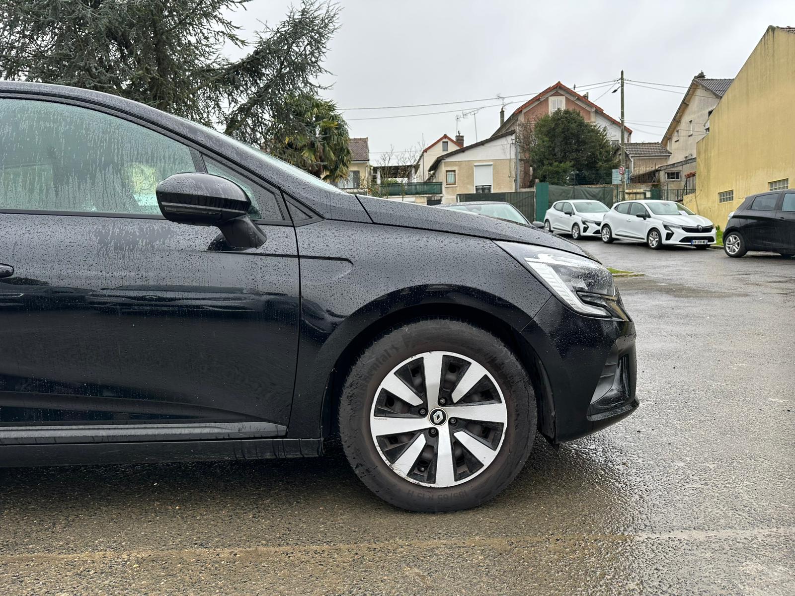 Achat RENAULT CLIO V 1.0 TCe 90 Equilibre – 5P 11/10/2023 en France pour importation en Algérie (Occasion). Spécialiste Export -3 ans, CCR, Mujahid chez DJ CAR. Réf qguut9ii1