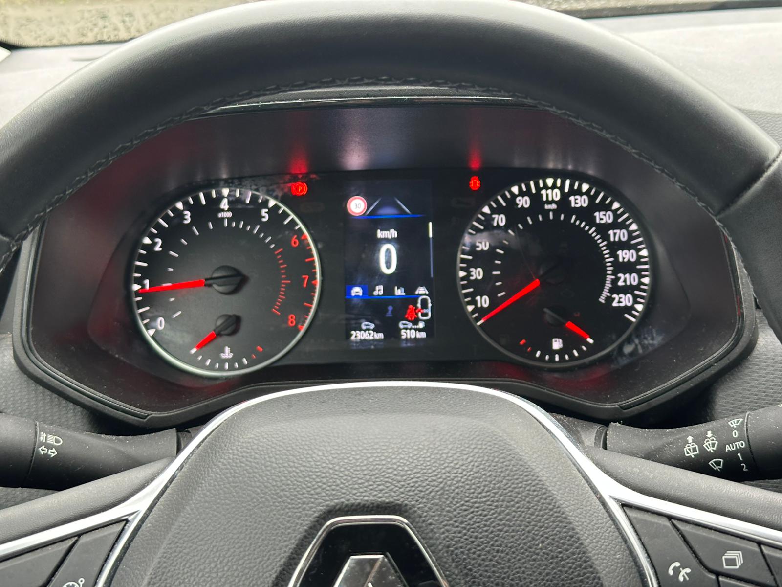 Achat RENAULT CLIO V 1.0 TCe 90 Equilibre – 5P 11/10/2023 en France pour importation en Algérie (Occasion). Spécialiste Export -3 ans, CCR, Mujahid chez DJ CAR. Réf qguut9ii1