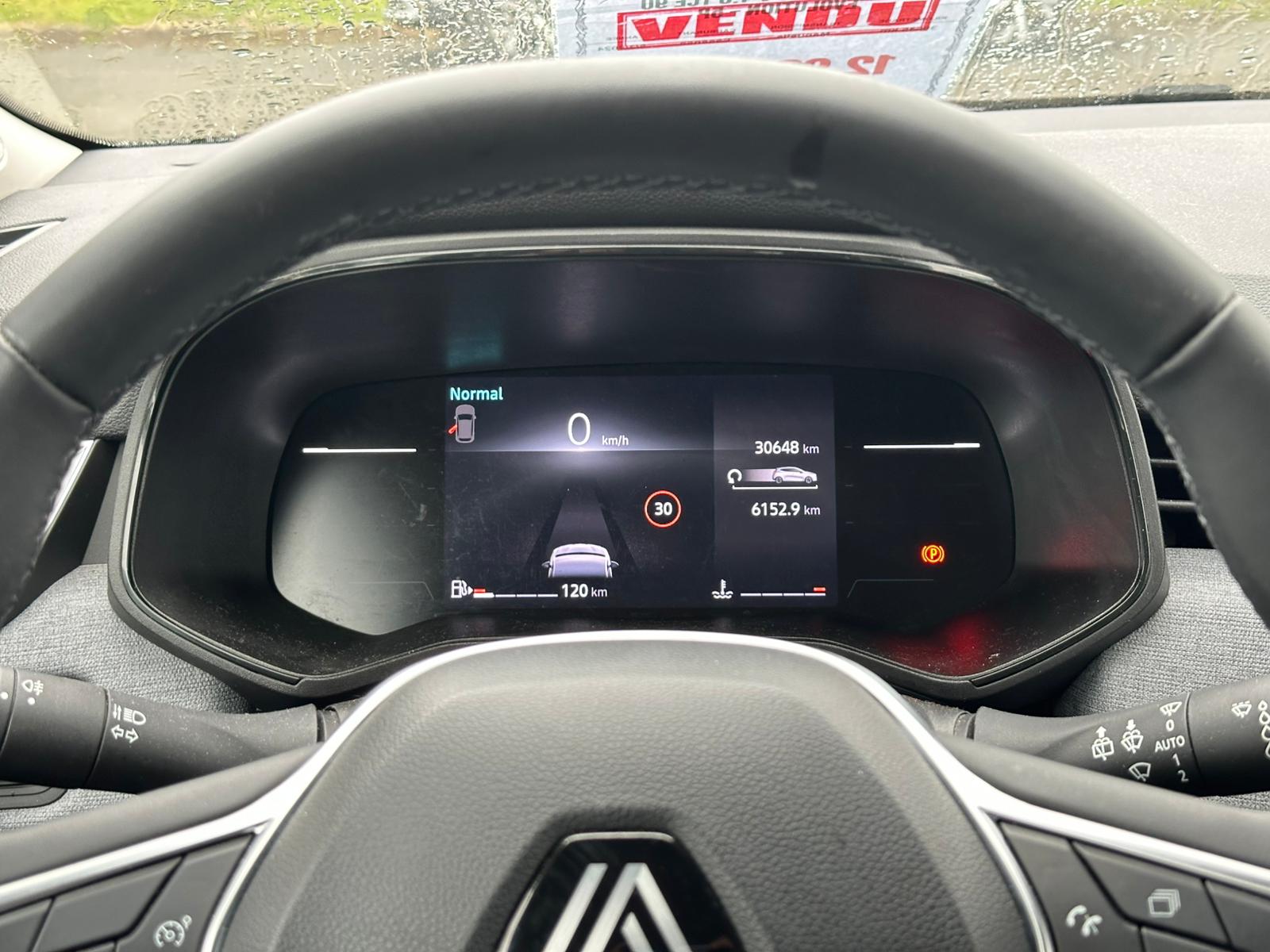 Achat RENAULT CLIO V 1.0 TCe 90 Evolution – 5P 05/03/2024 en France pour importation en Algérie (Occasion). Spécialiste Export -3 ans, CCR, Mujahid chez DJ CAR. Réf 9d2157w3