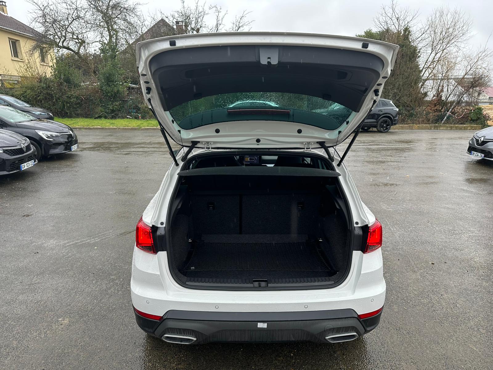 Achat SEAT ARONA PHASE 2 1,0 TSI 115CH FR EDITION SPECIALE 03/03/2025 en France pour importation en Algérie (Occasion). Spécialiste Export -3 ans, CCR, Mujahid chez DJ CAR. Réf bwh4kryw