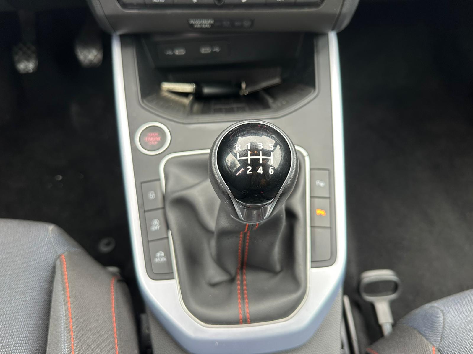 Achat SEAT ARONA PHASE 2 1,0 TSI 115CH FR EDITION SPECIALE 03/03/2025 en France pour importation en Algérie (Occasion). Spécialiste Export -3 ans, CCR, Mujahid chez DJ CAR. Réf bwh4kryw