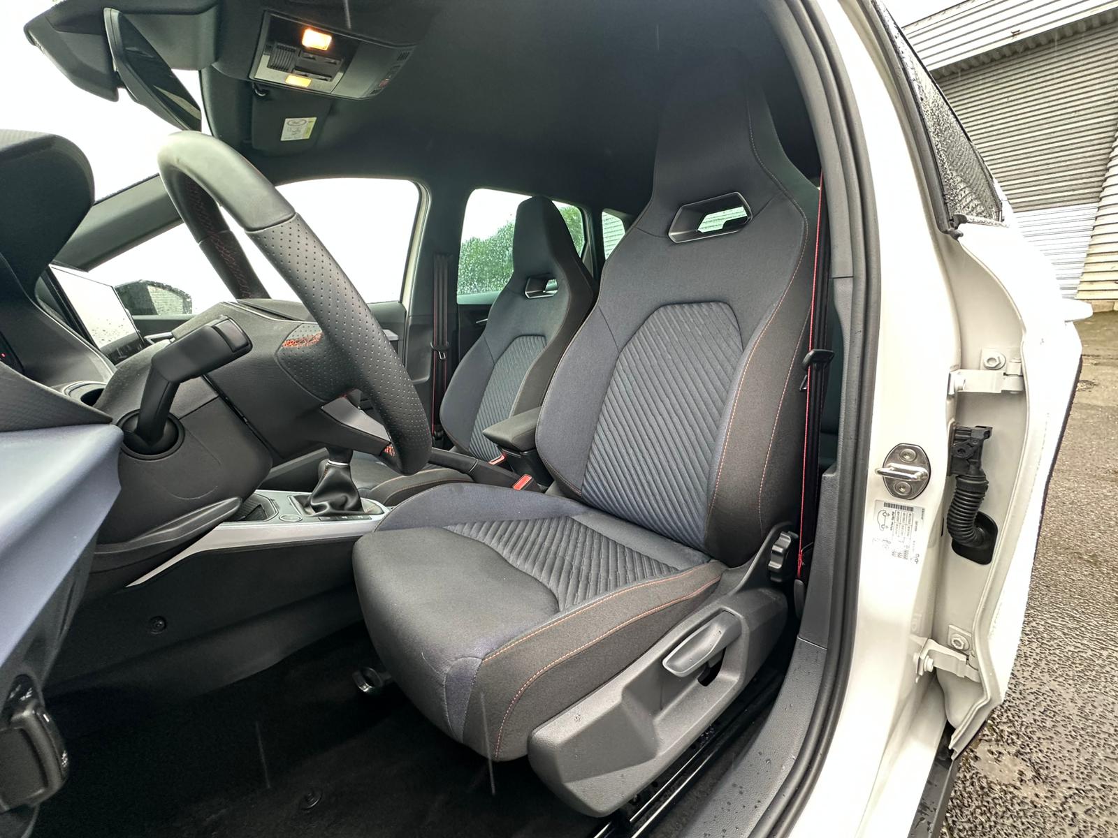 Achat SEAT ARONA PHASE 2 1,0 TSI 115CH FR EDITION SPECIALE 03/03/2025 en France pour importation en Algérie (Occasion). Spécialiste Export -3 ans, CCR, Mujahid chez DJ CAR. Réf bwh4kryw