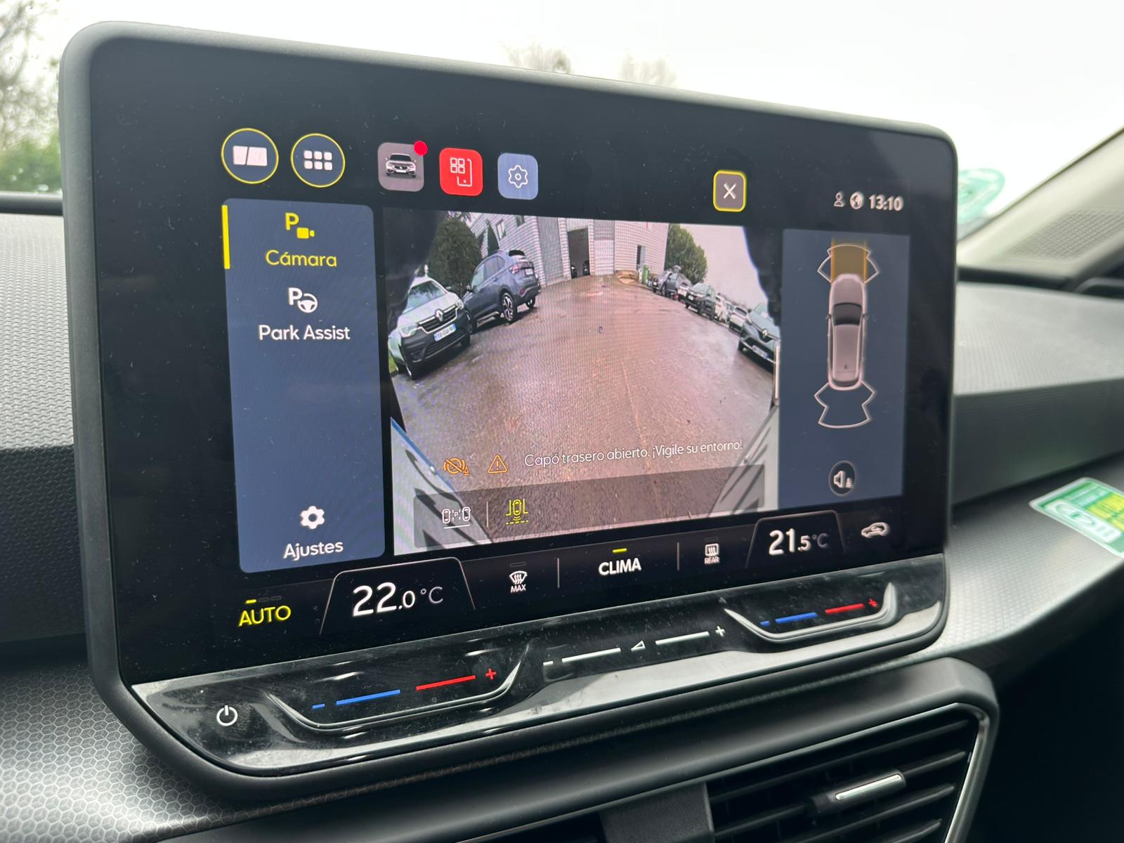 Achat SEAT LEON IV 1,5 TSI 115CV BVM STYLE 25 ANNIVERSAIRE 05/03/2025 en France pour importation en Algérie (Occasion). Spécialiste Export -3 ans, CCR, Mujahid chez DJ CAR. Réf 2bsr213