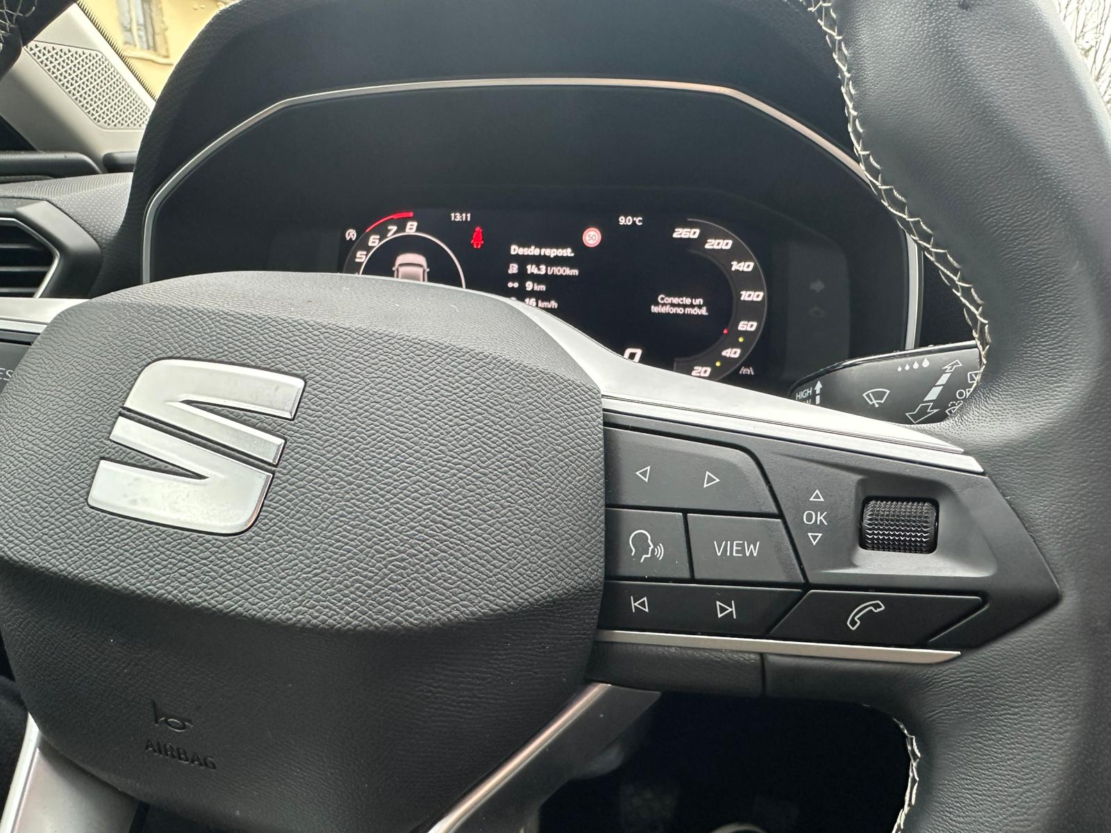 Achat SEAT LEON IV 1,5 TSI 115CV BVM STYLE 25 ANNIVERSAIRE 05/03/2025 en France pour importation en Algérie (Occasion). Spécialiste Export -3 ans, CCR, Mujahid chez DJ CAR. Réf 2bsr213