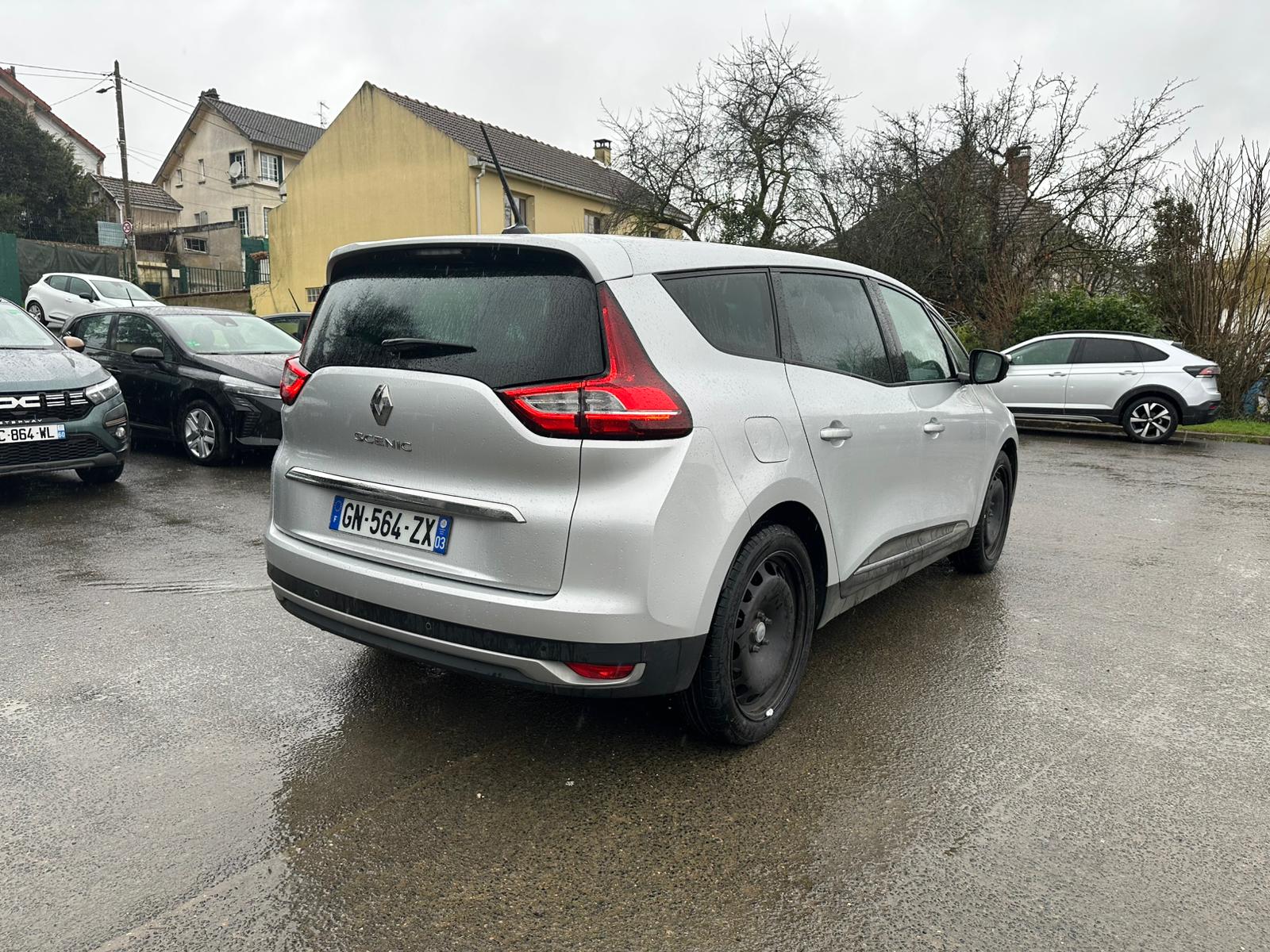 Achat RENAULT GRAND SCENIC IV 1.3 TCE 140CH EVOLUTION BVA – 7P 19/05/2023 en France pour importation en Algérie (Occasion). Spécialiste Export -3 ans, CCR, Mujahid chez DJ CAR. Réf 9nzlh91k5