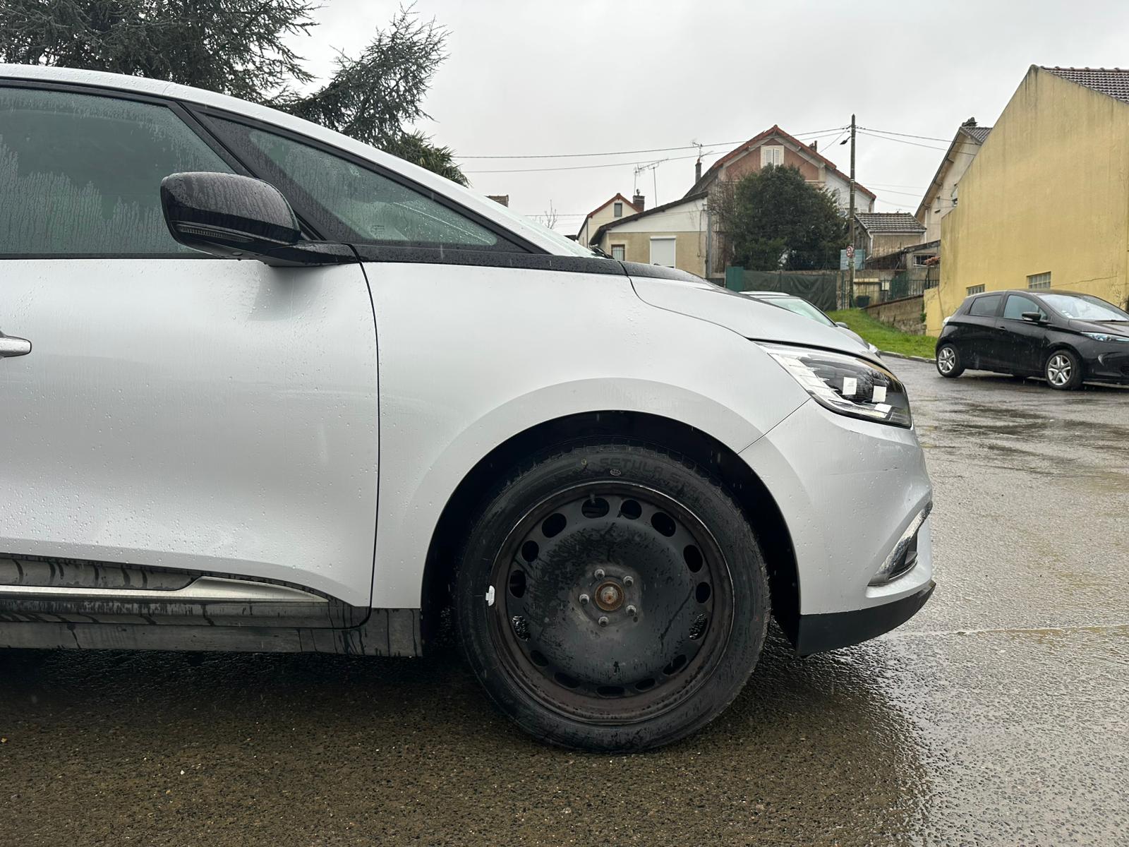 Achat RENAULT GRAND SCENIC IV 1.3 TCE 140CH EVOLUTION BVA – 7P 19/05/2023 en France pour importation en Algérie (Occasion). Spécialiste Export -3 ans, CCR, Mujahid chez DJ CAR. Réf 9nzlh91k5