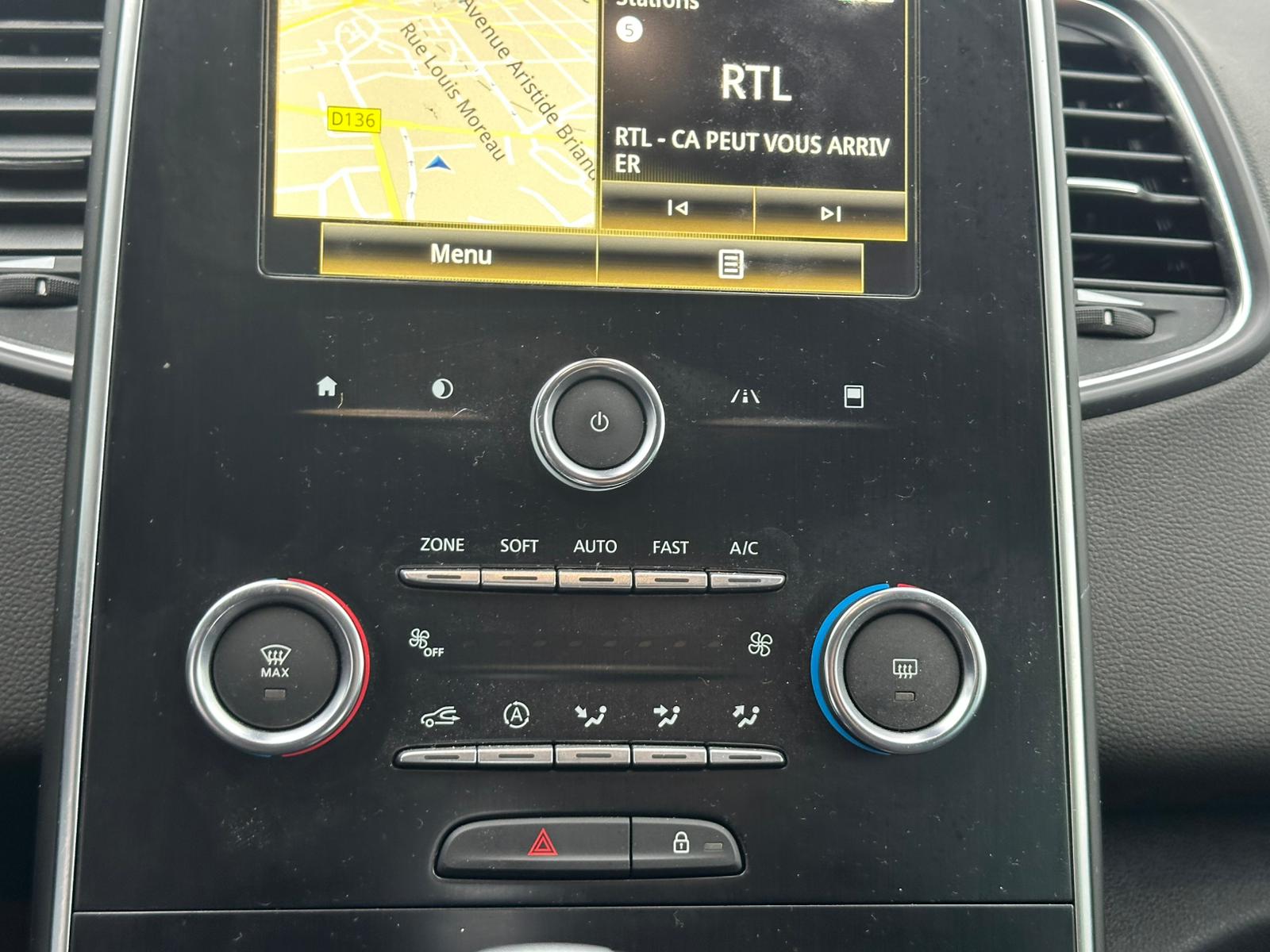 Achat RENAULT GRAND SCENIC IV 1.3 TCE 140CH EVOLUTION BVA – 7P 19/05/2023 en France pour importation en Algérie (Occasion). Spécialiste Export -3 ans, CCR, Mujahid chez DJ CAR. Réf 9nzlh91k5