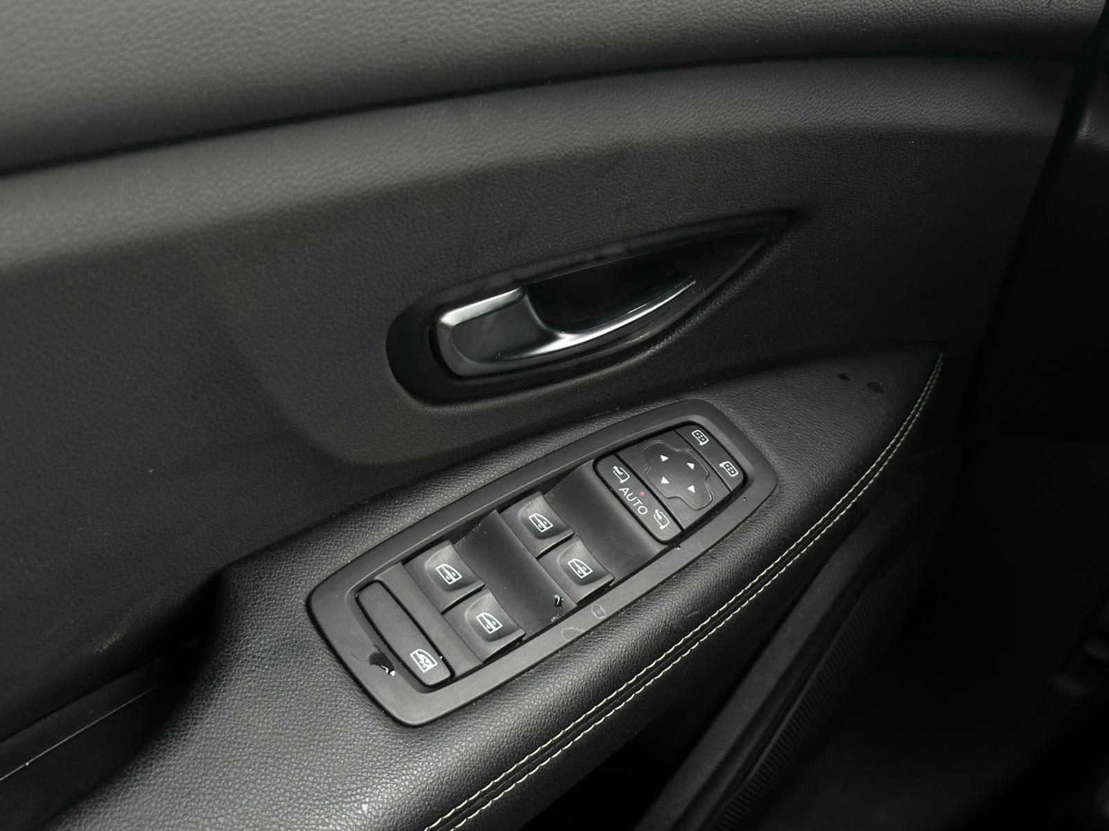 Achat RENAULT GRAND SCENIC IV 1.3 TCE 140CH EVOLUTION BVA – 7P 19/05/2023 en France pour importation en Algérie (Occasion). Spécialiste Export -3 ans, CCR, Mujahid chez DJ CAR. Réf 9nzlh91k5