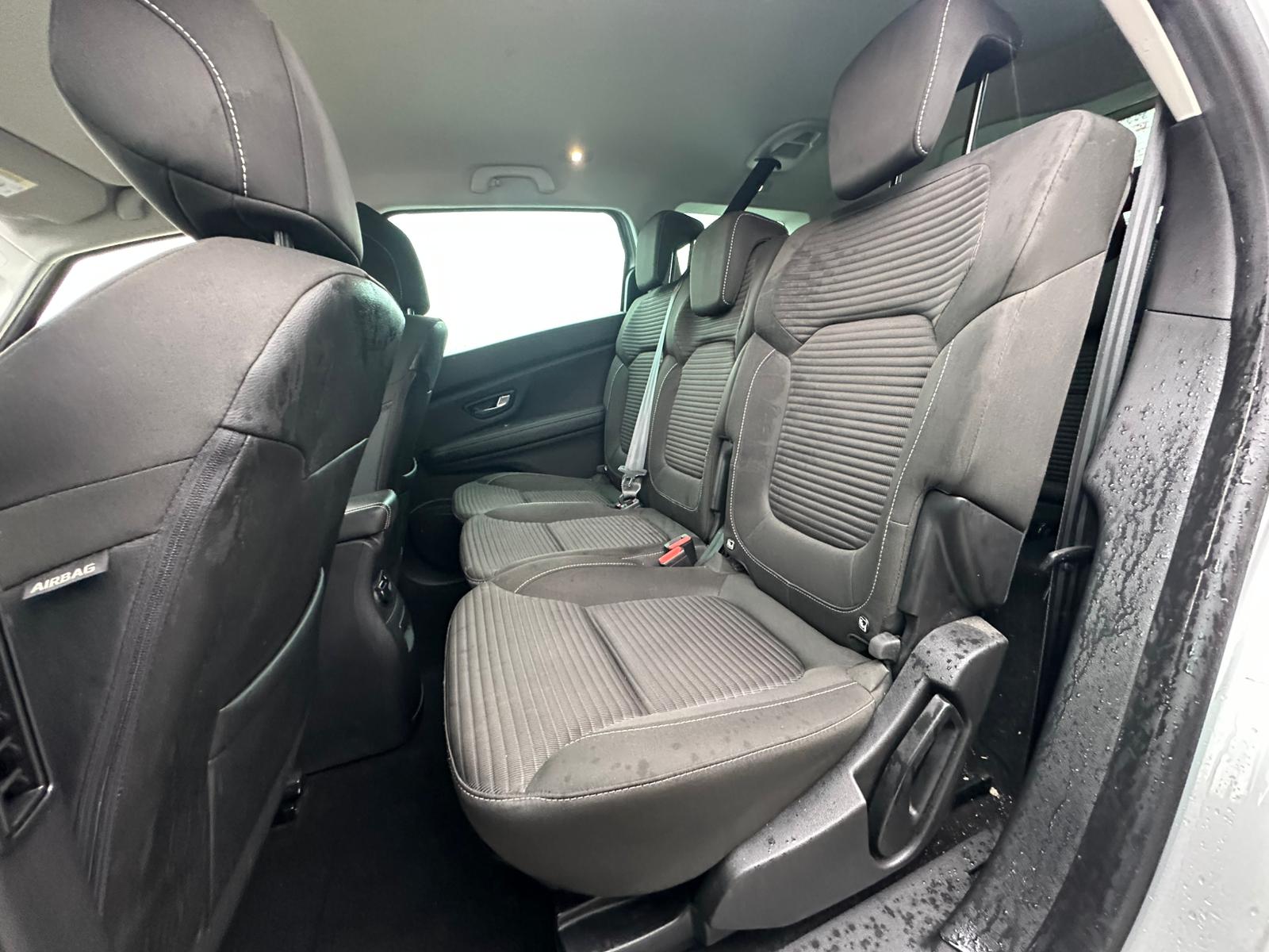 Achat RENAULT GRAND SCENIC IV 1.3 TCE 140CH EVOLUTION BVA – 7P 19/05/2023 en France pour importation en Algérie (Occasion). Spécialiste Export -3 ans, CCR, Mujahid chez DJ CAR. Réf 9nzlh91k5