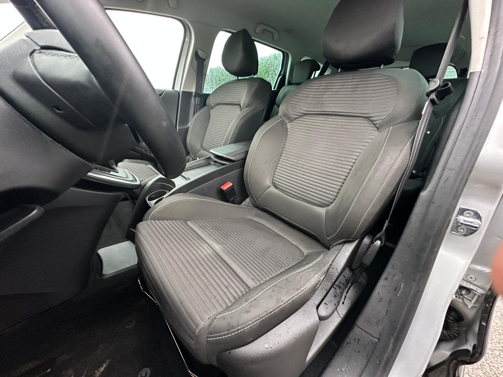 Achat RENAULT GRAND SCENIC IV 1.3 TCE 140CH EVOLUTION BVA – 7P 19/05/2023 en France pour importation en Algérie (Occasion). Spécialiste Export -3 ans, CCR, Mujahid chez DJ CAR. Réf 9nzlh91k5