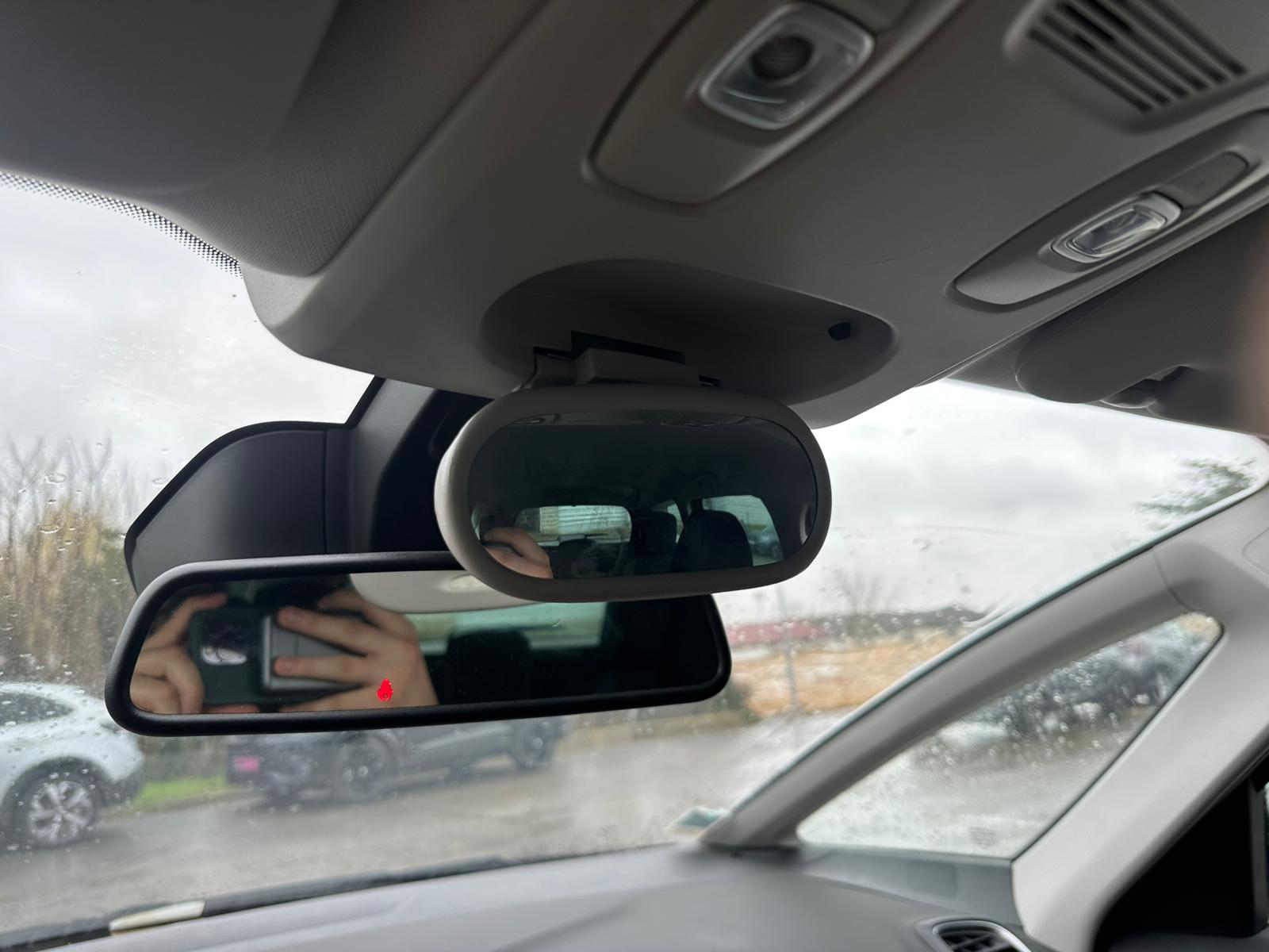 Achat RENAULT GRAND SCENIC IV 1.3 TCE 140CH EVOLUTION BVA – 7P 19/05/2023 en France pour importation en Algérie (Occasion). Spécialiste Export -3 ans, CCR, Mujahid chez DJ CAR. Réf 9nzlh91k5