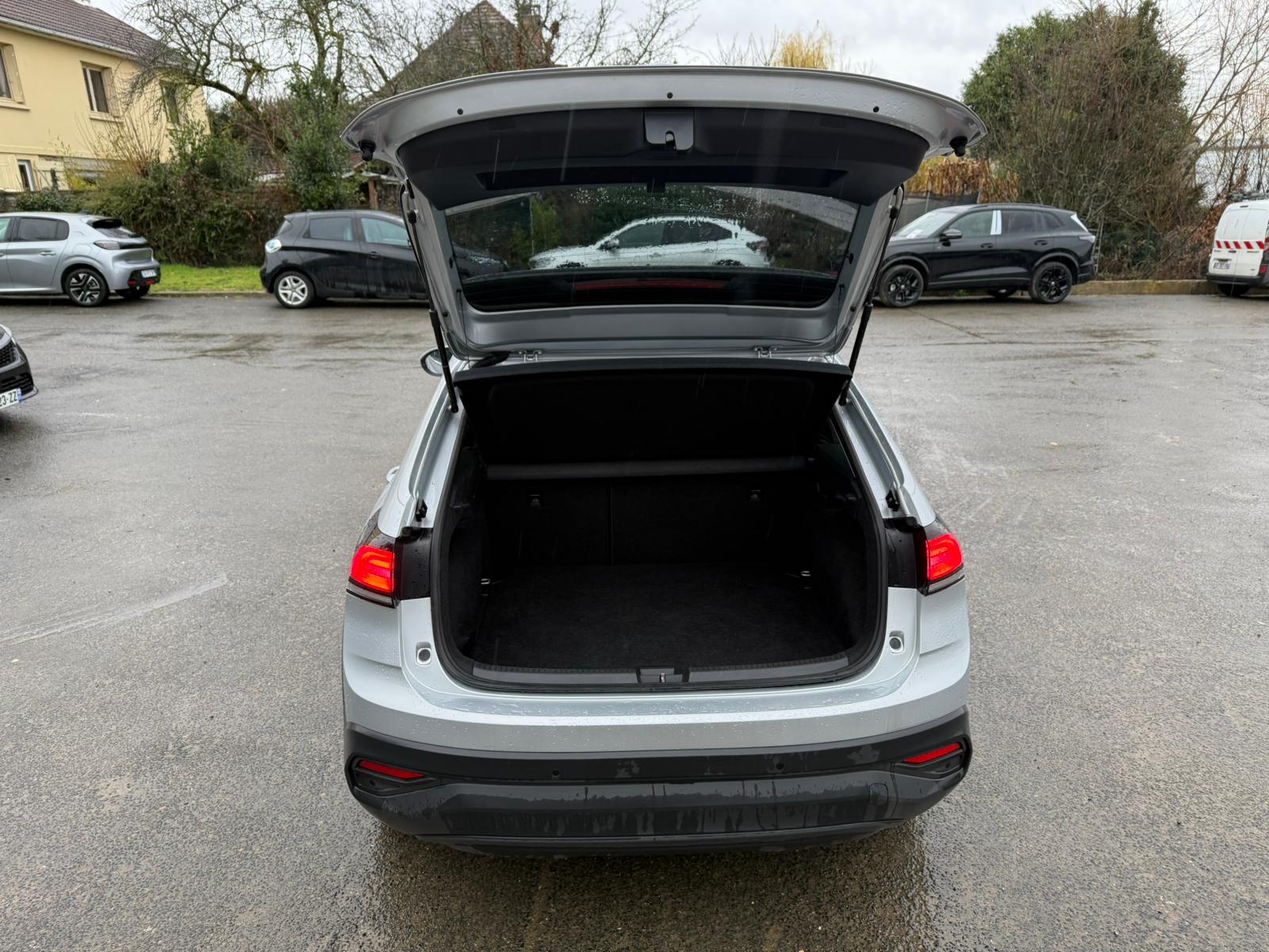 Achat VOLKSWAGEN TAIGO 1.0 TSI 115 Ch LIFE DSG7 20/12/2024 en France pour importation en Algérie (Occasion). Spécialiste Export -3 ans, CCR, Mujahid chez DJ CAR. Réf 45y8ut7