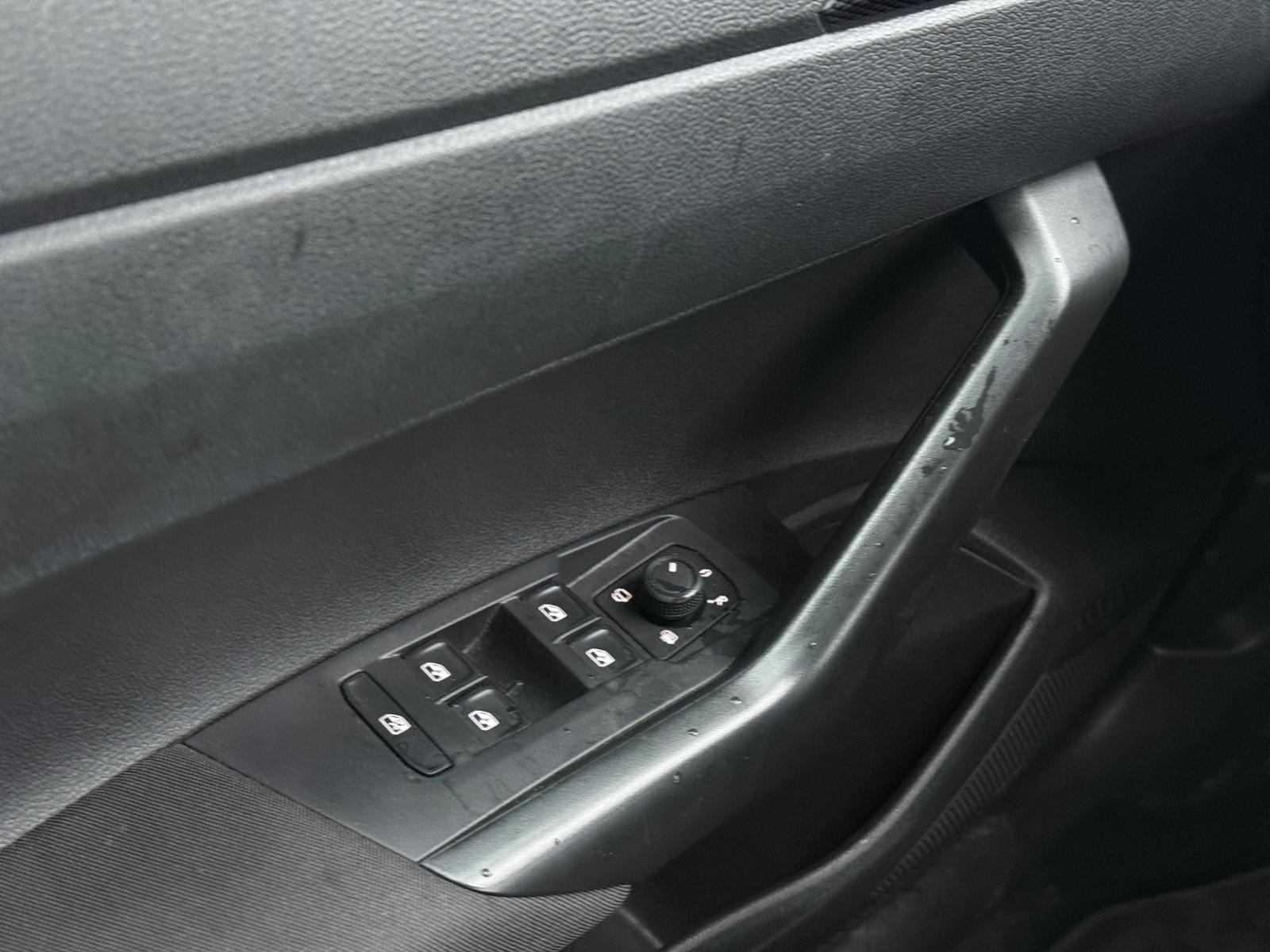 Achat VOLKSWAGEN TAIGO 1.0 TSI 115 Ch LIFE DSG7 20/12/2024 en France pour importation en Algérie (Occasion). Spécialiste Export -3 ans, CCR, Mujahid chez DJ CAR. Réf 45y8ut7