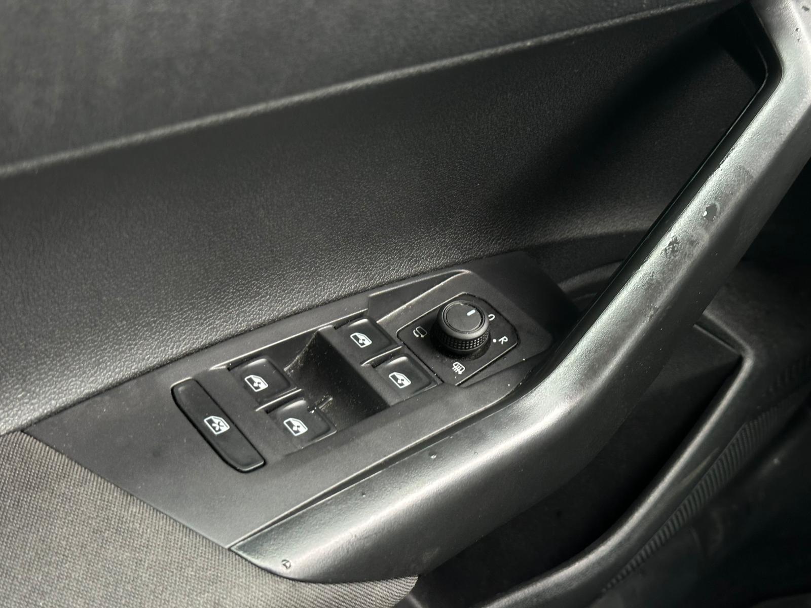 Achat VOLKSWAGEN TAIGO 1.0 TSI 115 Ch LIFE DSG7 20/12/2024 en France pour importation en Algérie (Occasion). Spécialiste Export -3 ans, CCR, Mujahid chez DJ CAR. Réf anwx0iz4