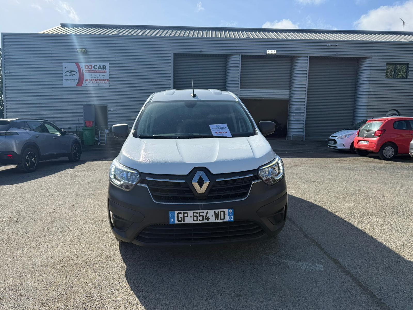 RENAULT EXPRESS VAN 1.3 TCE 100 EXPRESS VAN – 22 CONFORT