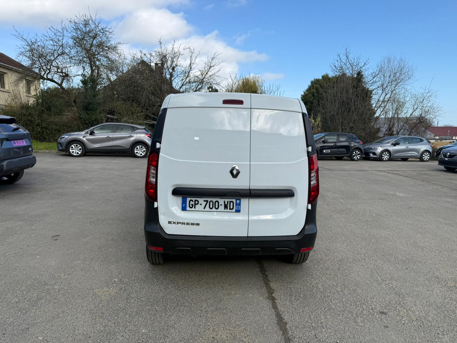 RENAULT EXPRESS VAN 1.3 TCE 100 EXPRESS VAN – 22 CONFORT
