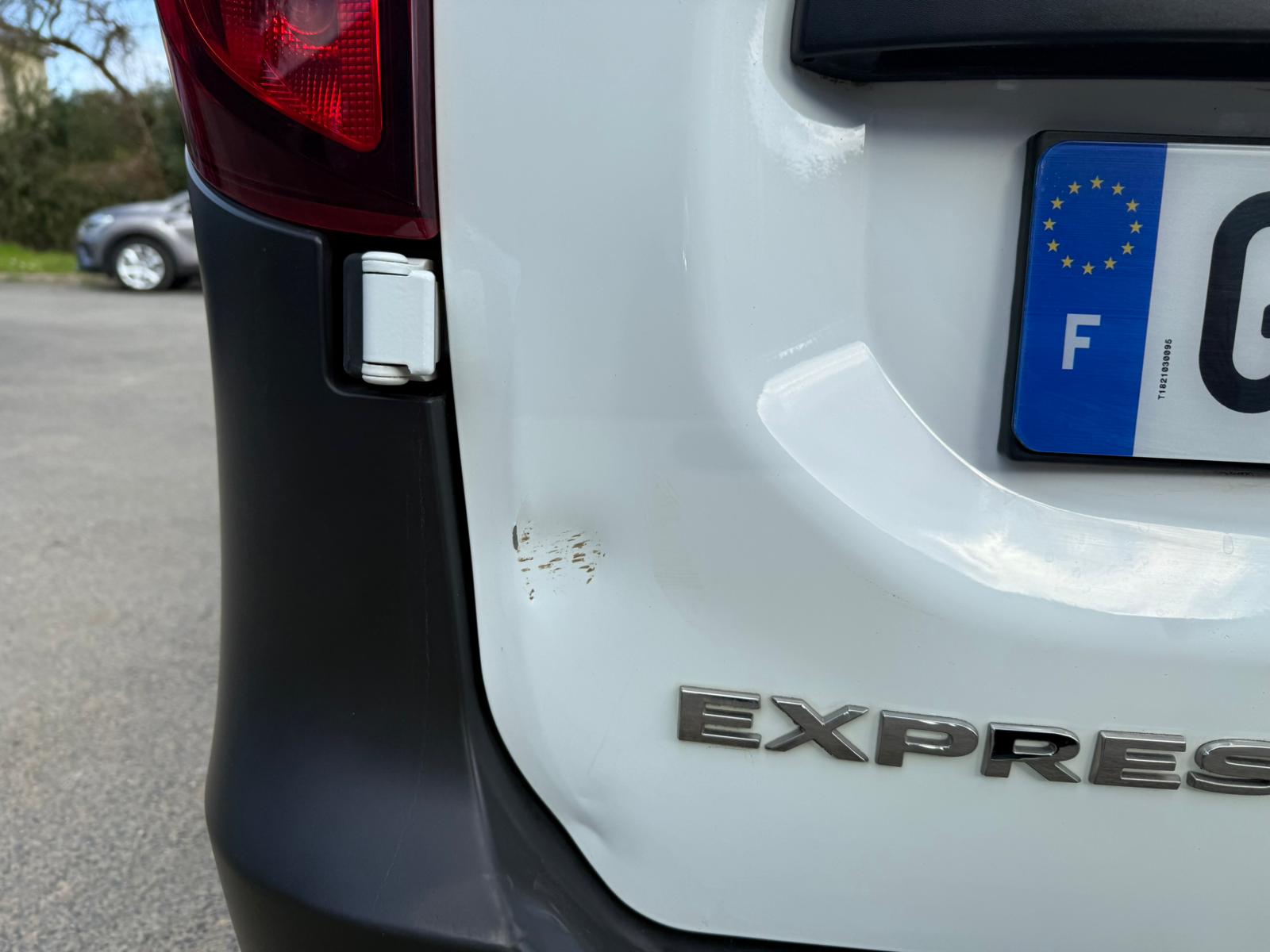 RENAULT EXPRESS VAN 1.3 TCE 100 EXPRESS VAN – 22 CONFORT