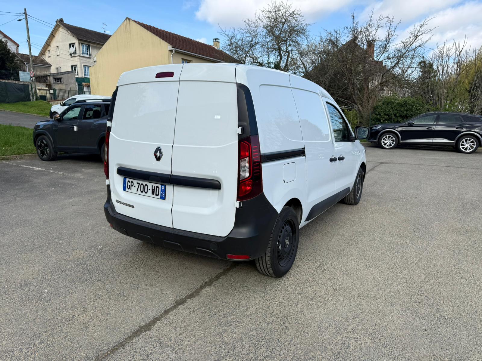 RENAULT EXPRESS VAN 1.3 TCE 100 EXPRESS VAN – 22 CONFORT