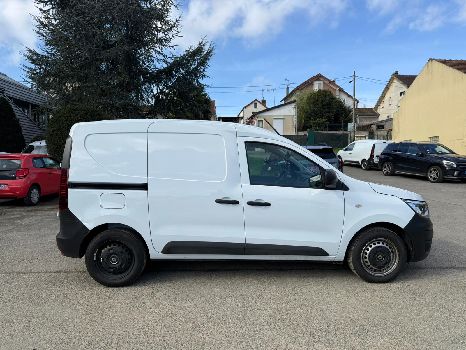 RENAULT EXPRESS VAN 1.3 TCE 100 EXPRESS VAN – 22 CONFORT