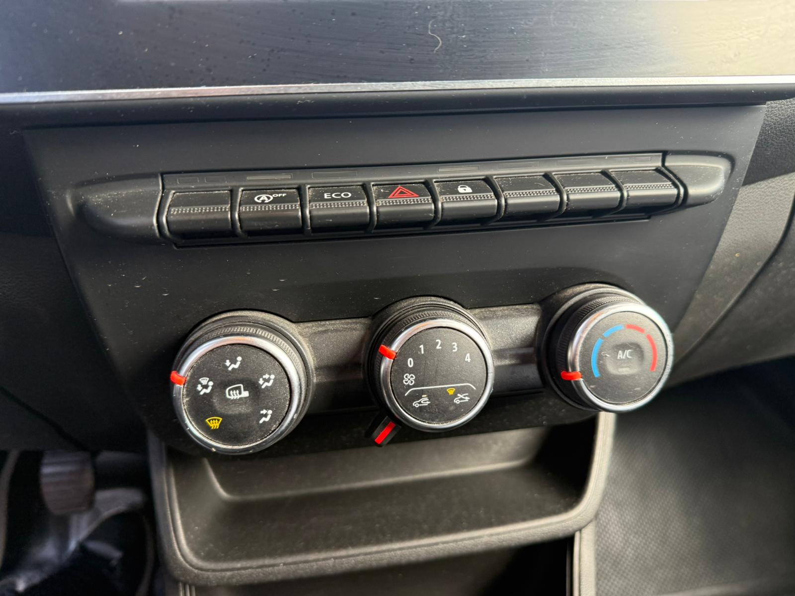 RENAULT EXPRESS VAN 1.3 TCE 100 EXPRESS VAN – 22 CONFORT