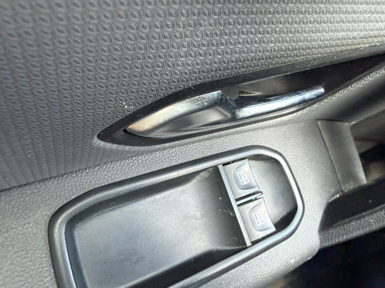 RENAULT EXPRESS VAN 1.3 TCE 100 EXPRESS VAN – 22 CONFORT