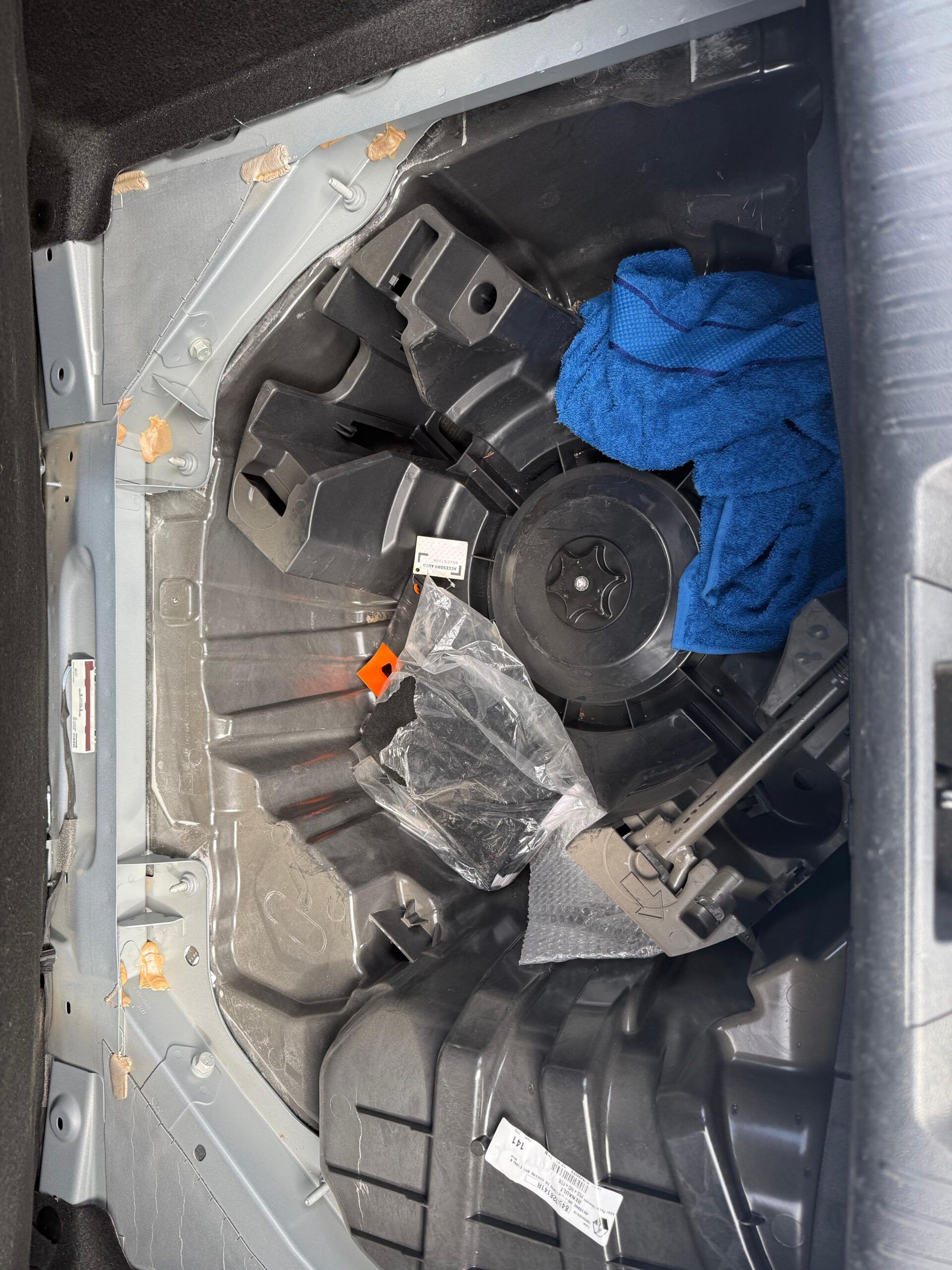 RENAULT MEGANE IV 1.3 TCe 140 EDC Techno – 5P