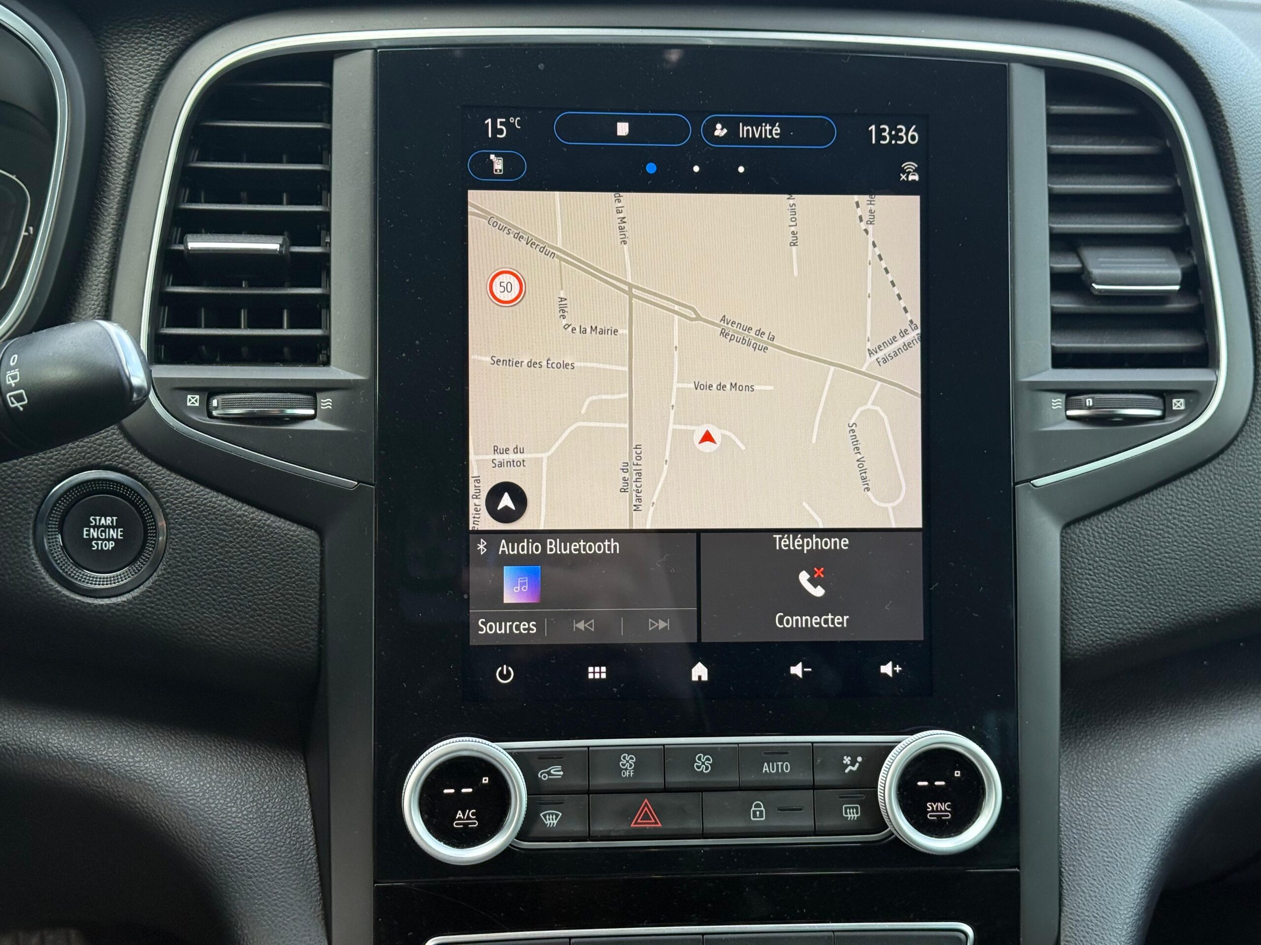 RENAULT MEGANE IV 1.3 TCe 140 EDC Techno – 5P