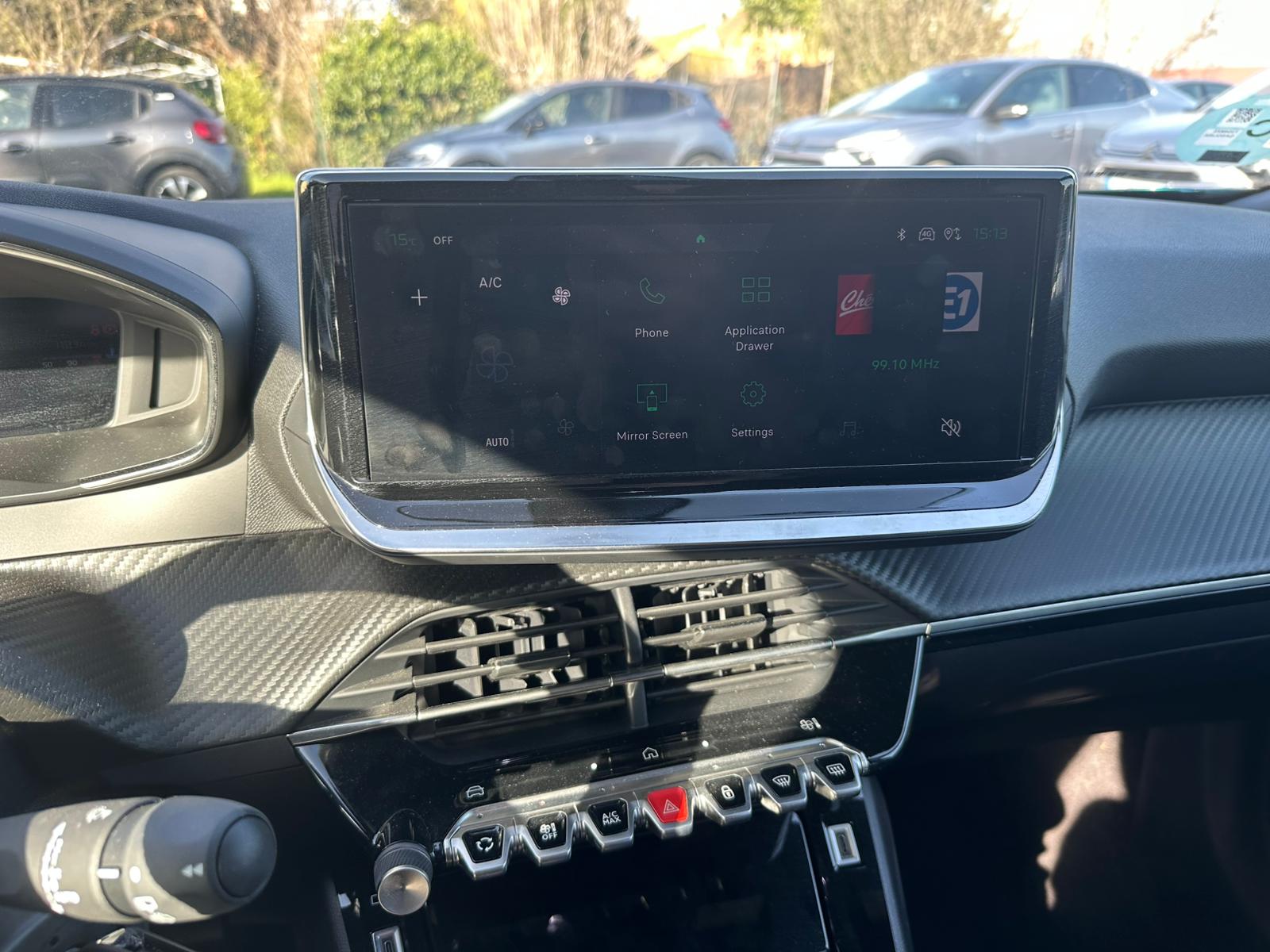 Achat PEUGEOT 2008 1.2 PureTech 100ch S&S BVM6 Allure – 5P 01/04/2025 en France pour importation en Algérie (Occasion). Spécialiste Export -3 ans, CCR, Mujahid chez DJ CAR. Réf 7tgrv4zh