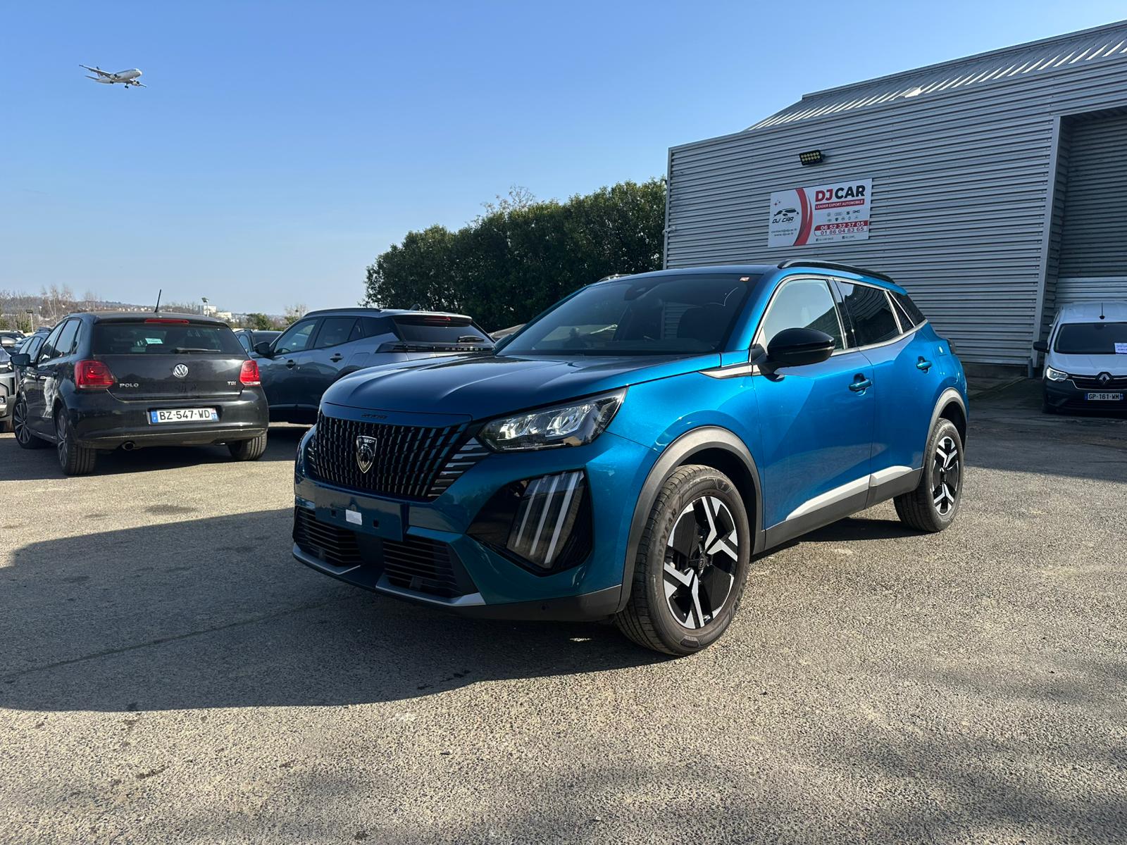 Achat PEUGEOT 2008 1.2 PureTech 100ch S&S BVM6 Allure – 5P 01/04/2025 en France pour importation en Algérie (Occasion). Spécialiste Export -3 ans, CCR, Mujahid chez DJ CAR. Réf 7tgrv4zh